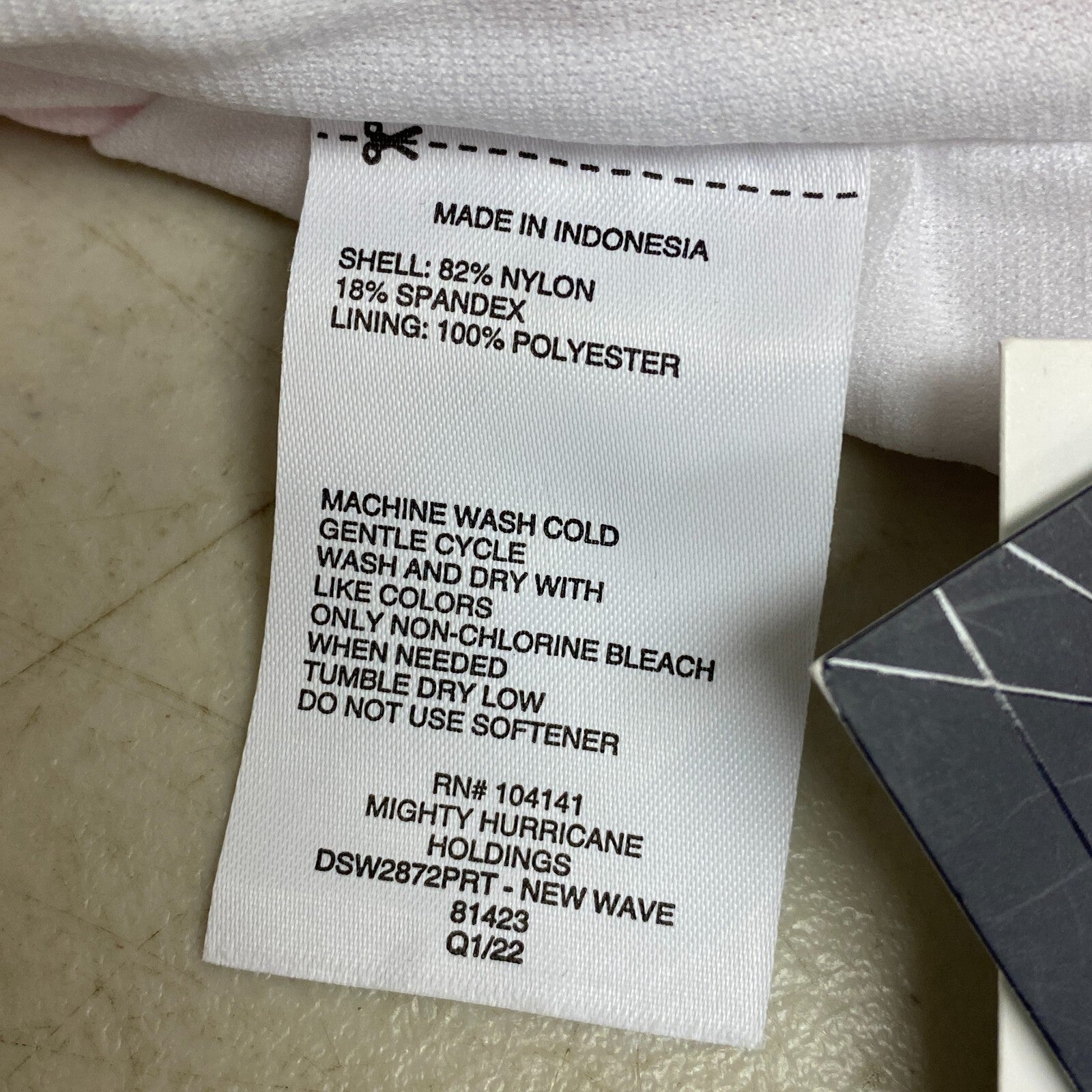 DSG Women's Bandeau Swim Bra Top New Wave Multicolor DSW2872PRT Brand New