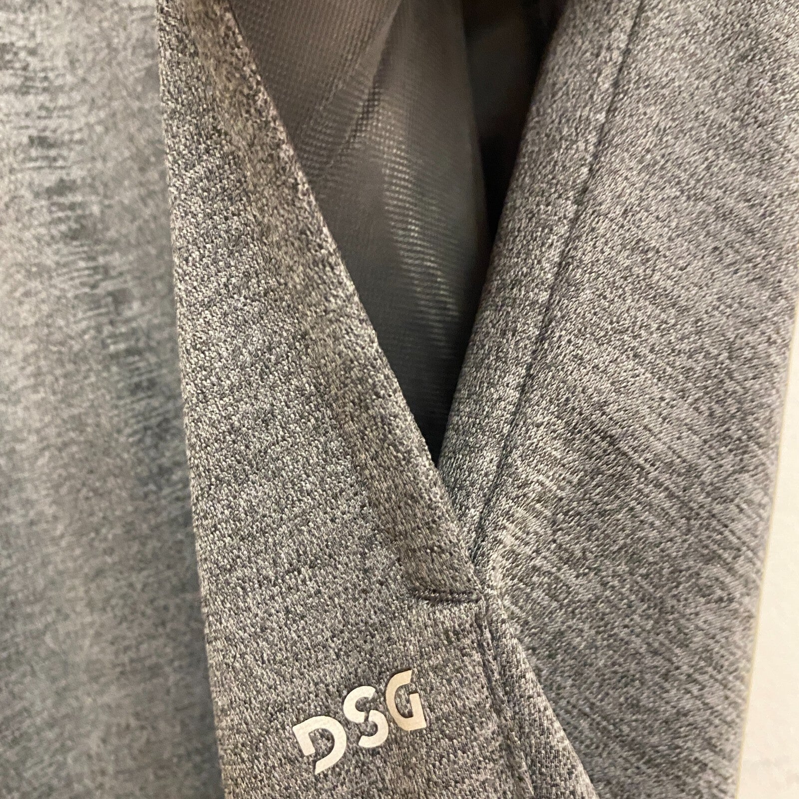 DSG Men's Training Tricot Taper Athletic Pants  Asphalt /Quiet Shade DAM12110H