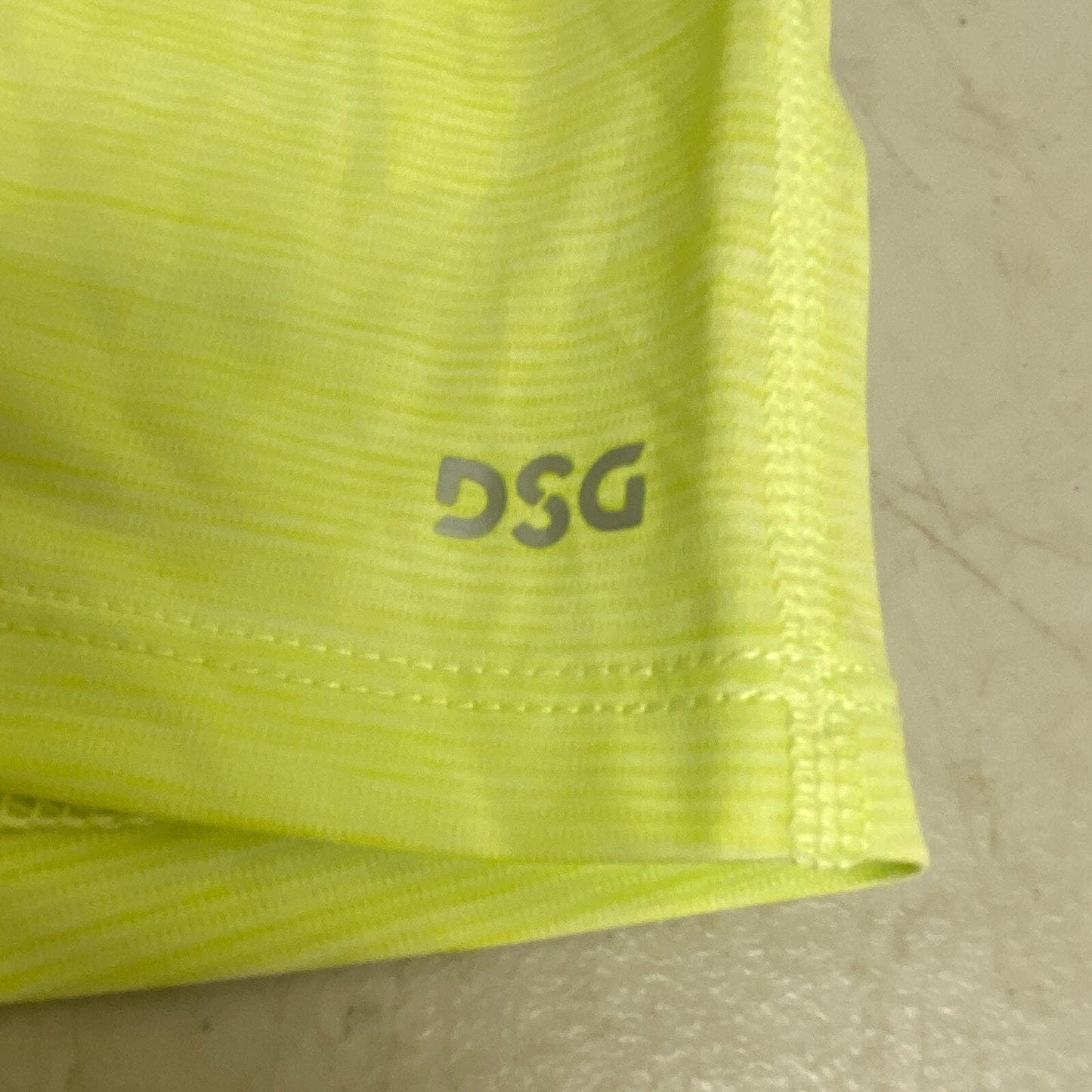 DSG Mens Movement Tee Fresh Lime/ Pure White DAM12100N BRAND NEW