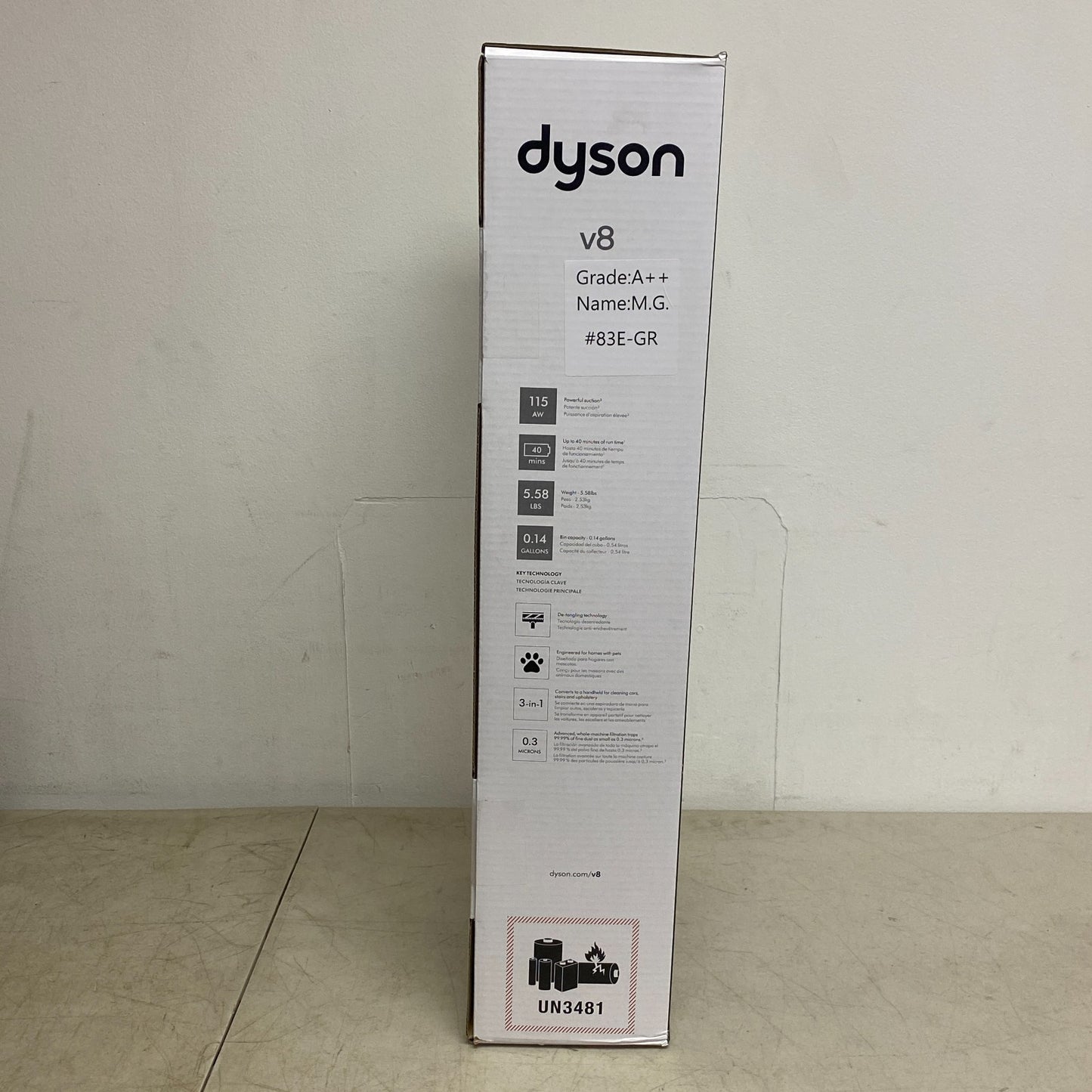 Dyson V8 Cordless Stick Vacuum Cleaner for Pet Hair Silver/Nickel 400473‑01 NEW