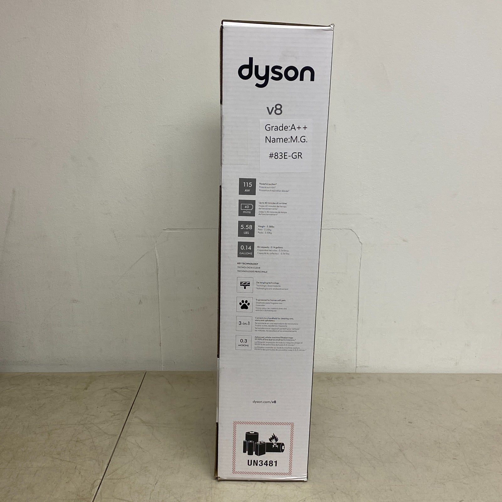 Dyson V8 Cordless Stick Vacuum Cleaner for Pet Hair Silver/Nickel 400473‑01 NEW