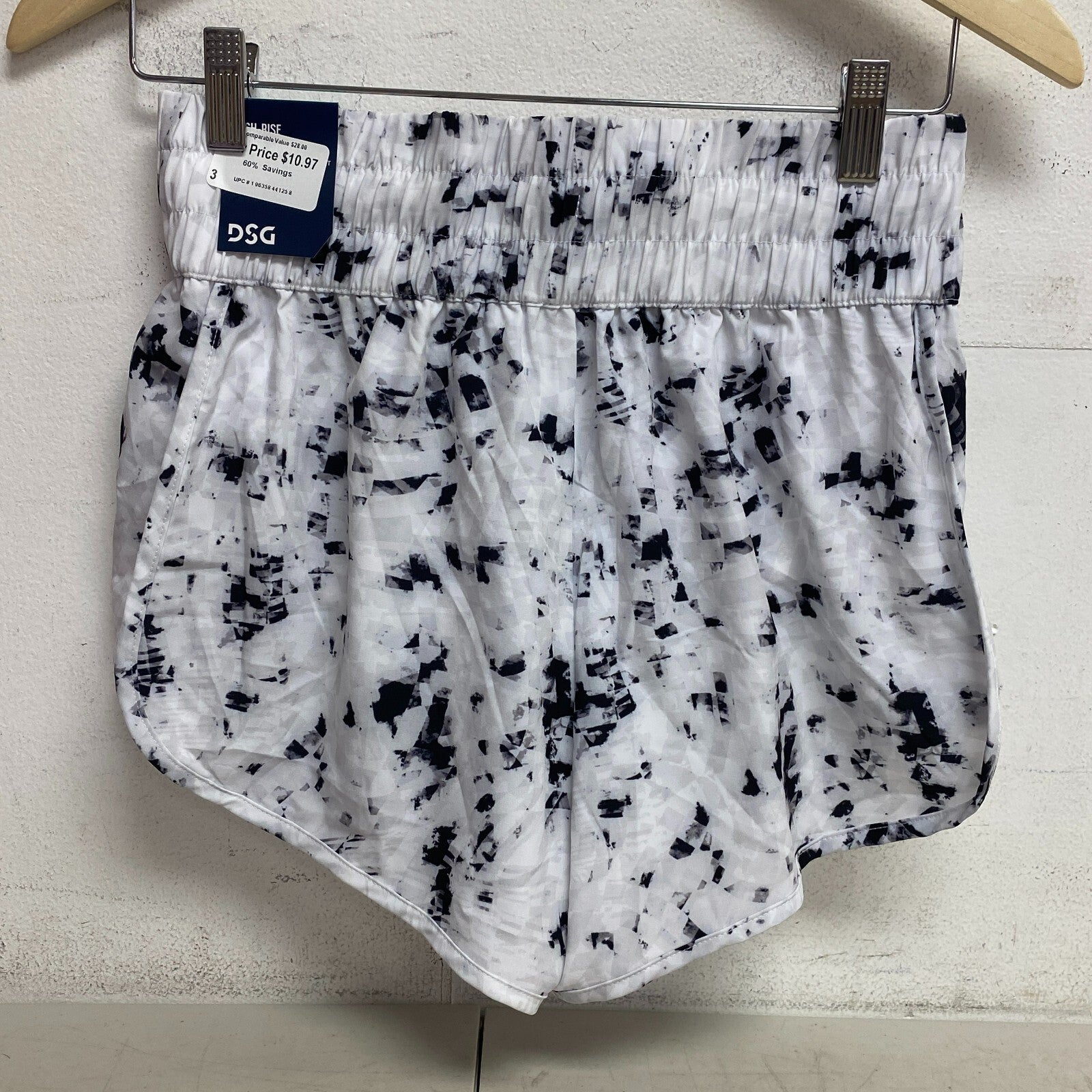 DSG Women's 3â High Rise Stride Power Surge White Shorts Summer DAW12327PRTZ