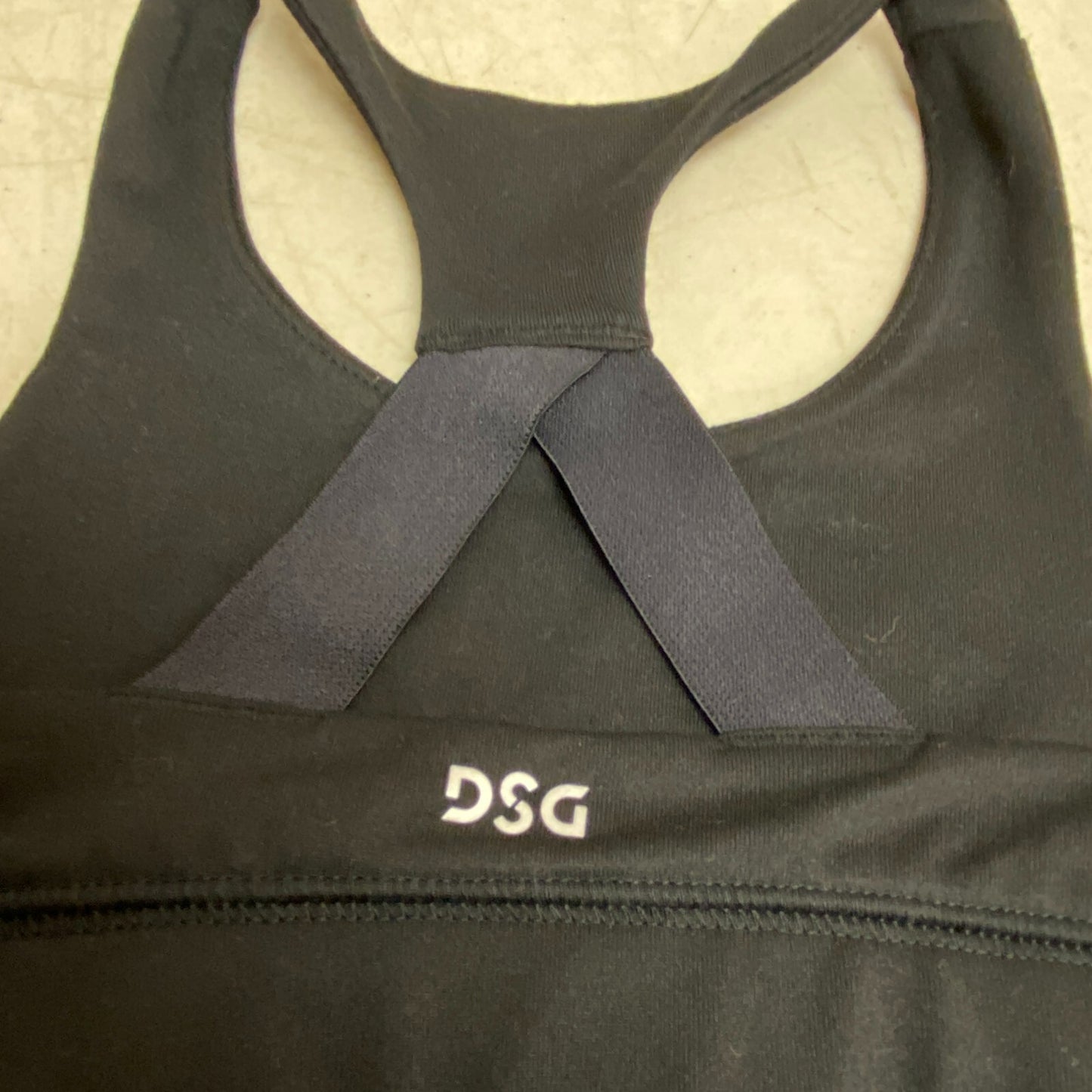 DSG Girls' Performance Fashion Sports Bra Pure Black Solid Stylish DAG49101