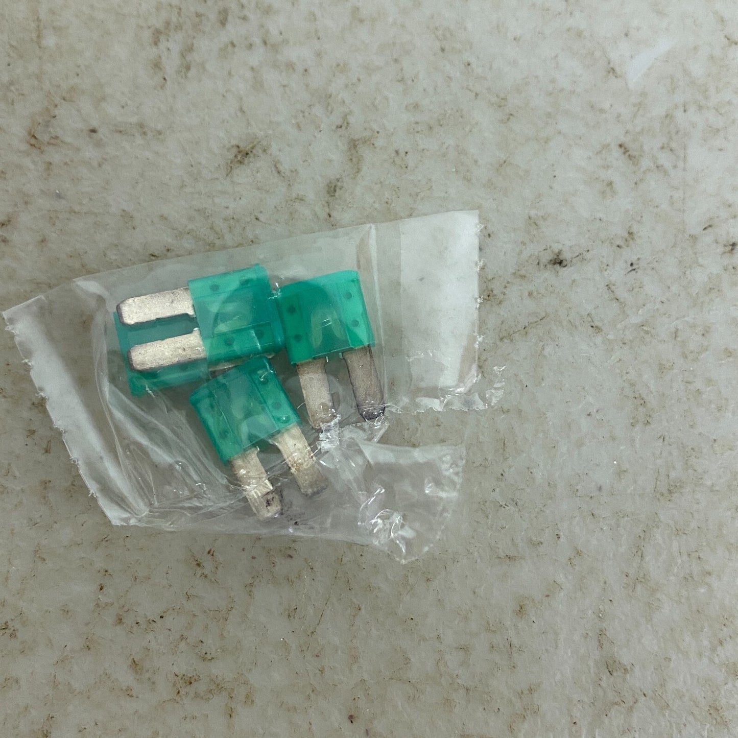 "FUSE" 30 AMP CIRCUIT BREAKER, DG9Z-14526-M