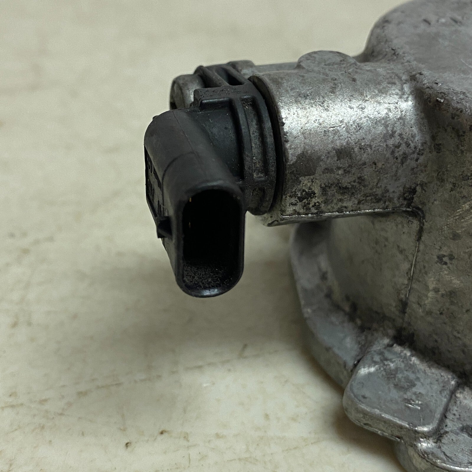 Audi Audi High Pressure Fuel Pump Housing / Mount 06E 103 535 D