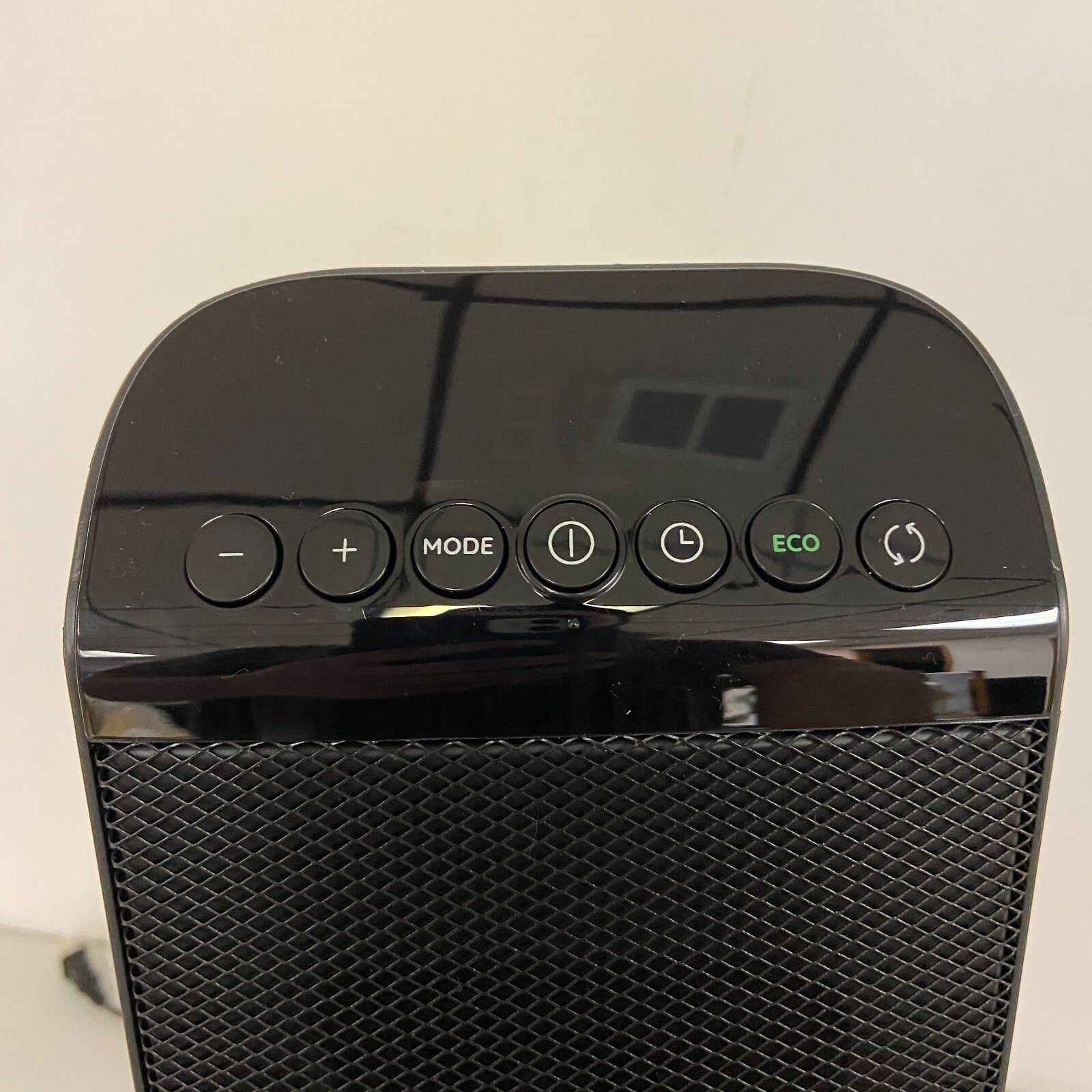 Delonghi 1500W Ceramic Tower Space Heater w/ Thermostat And Remote