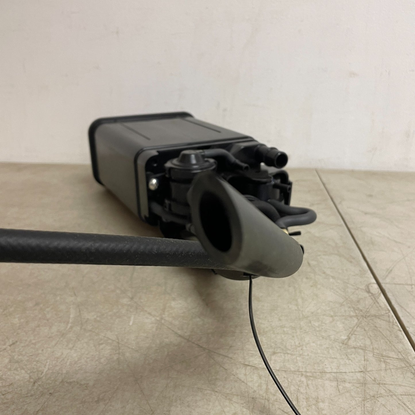 CARQUEST CPN1201 Premium Vapor Canister Charcoal Emission Canister