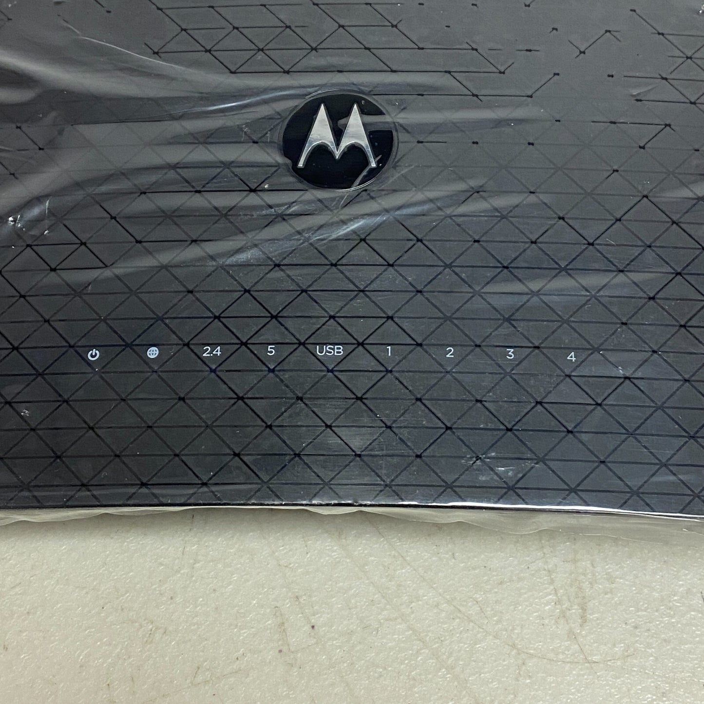 MOTOROLA AC2600 4x4 WiFi Smart Gigabit Router with Extended Range, Model MR2600