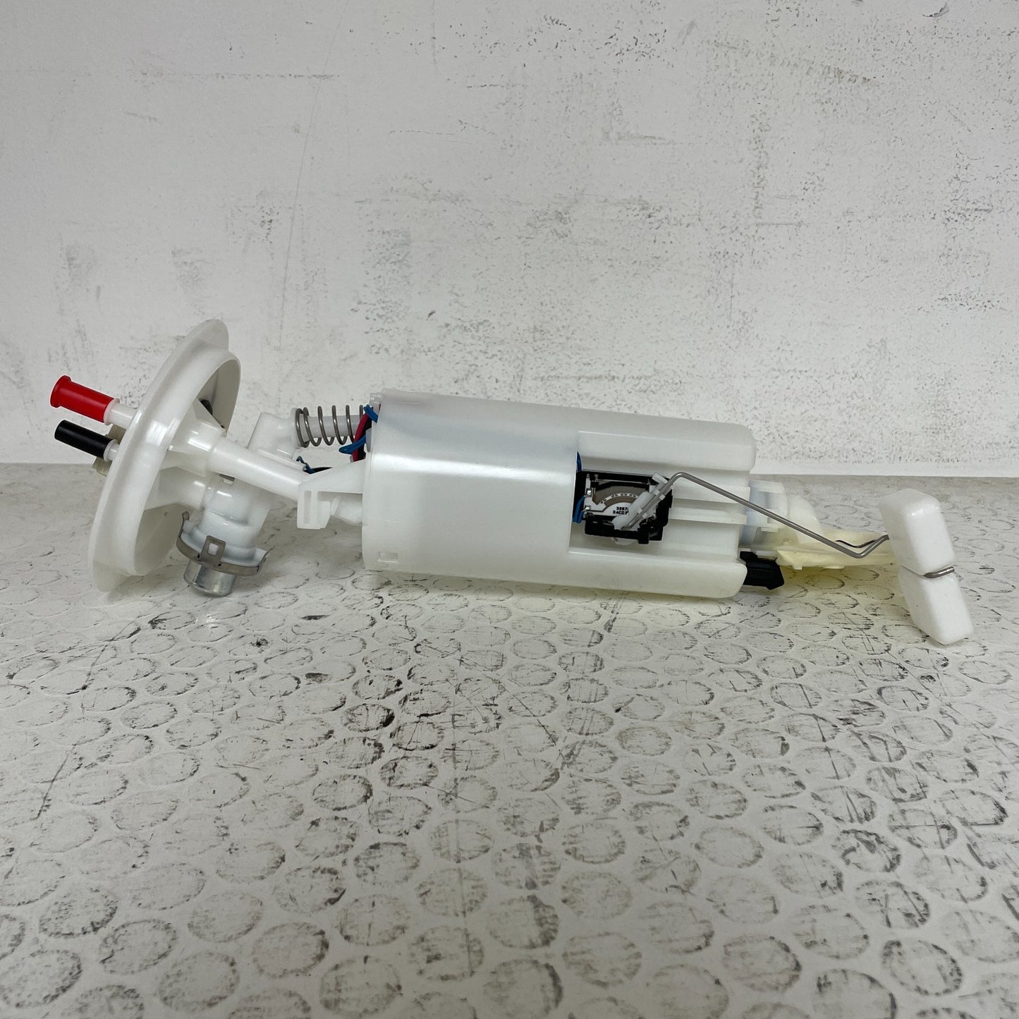 DENSO 953-3003 Fuel Pump Module 96-00 Chrysler Town & Country Dodge Caravan