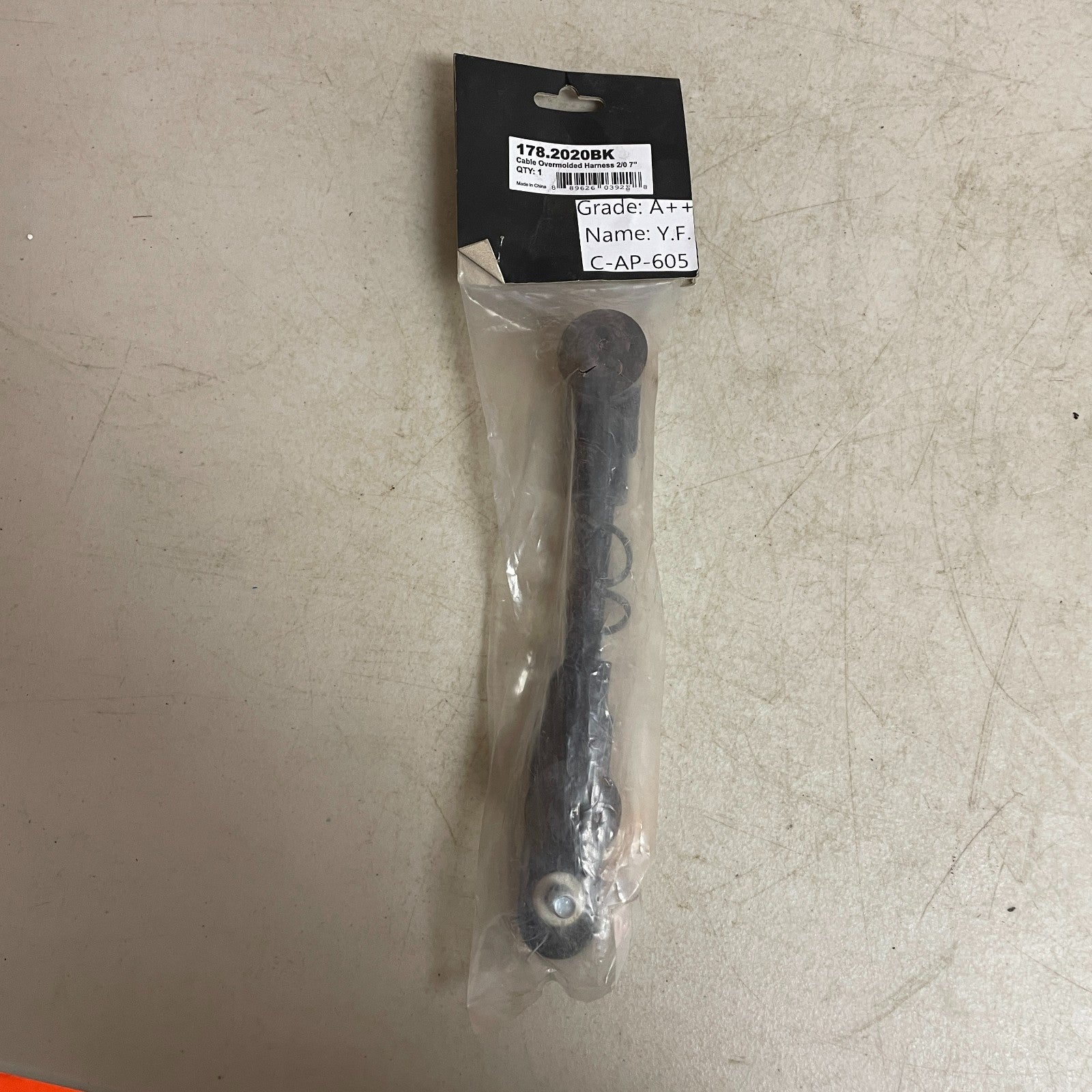 Automann Overmolded Battery Harness 2/0 Gauge 7″ Black Heavy-Duty 178.2020BK