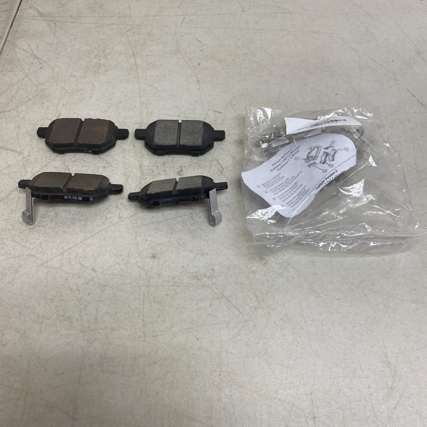 Bosch BSD1423 Severe Duty Rear Disc Brake Pad Set for Lexus Scion Toyota