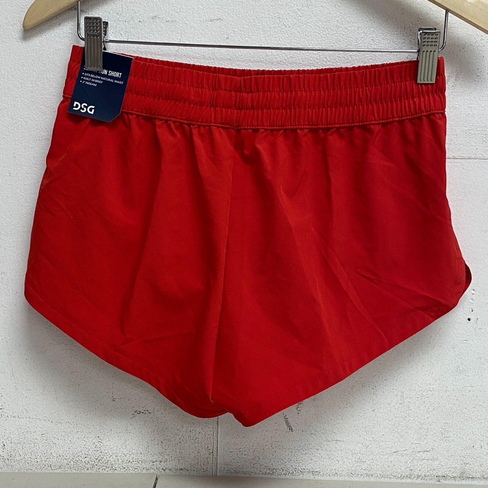 DSG Women's Mid Rise Stride Run Short Red Spark Pull On DAW39320AZ BRAND NEW