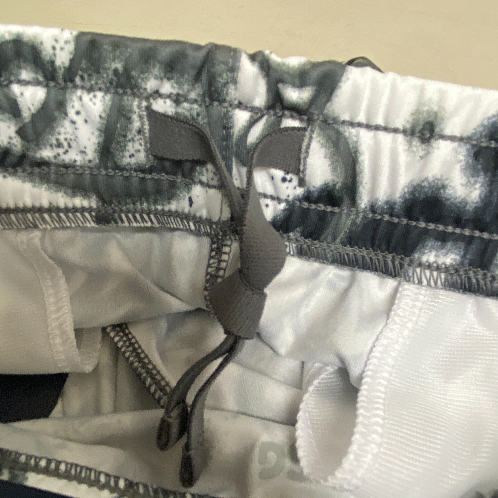 DSG Boys' Knit Training Shorts Athletic Fit Multi Tagger Pure White DAB13103PRT