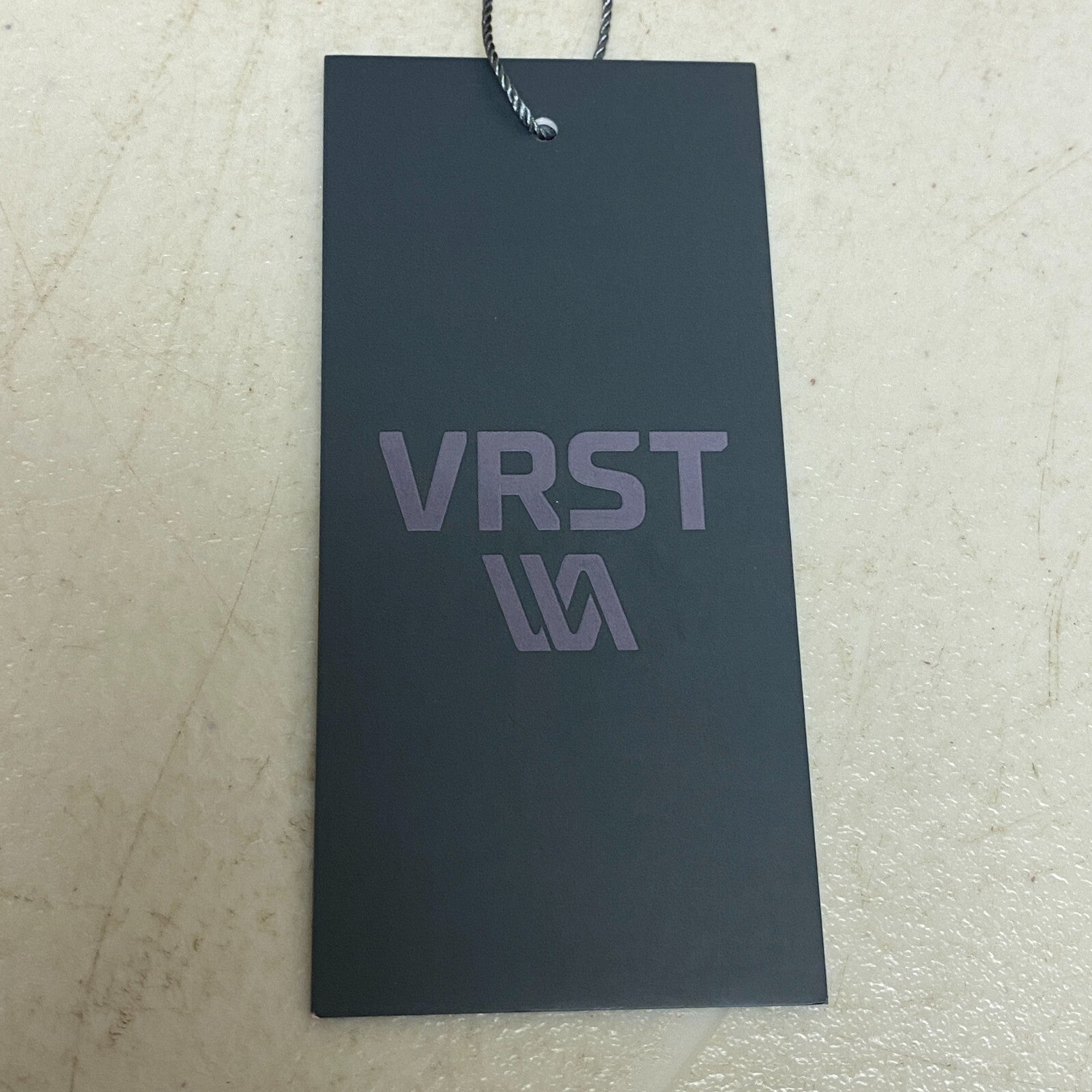 VRST Men's 7"  Relaxed Fit For Every Activity All In Short Brick Rust MAX232405