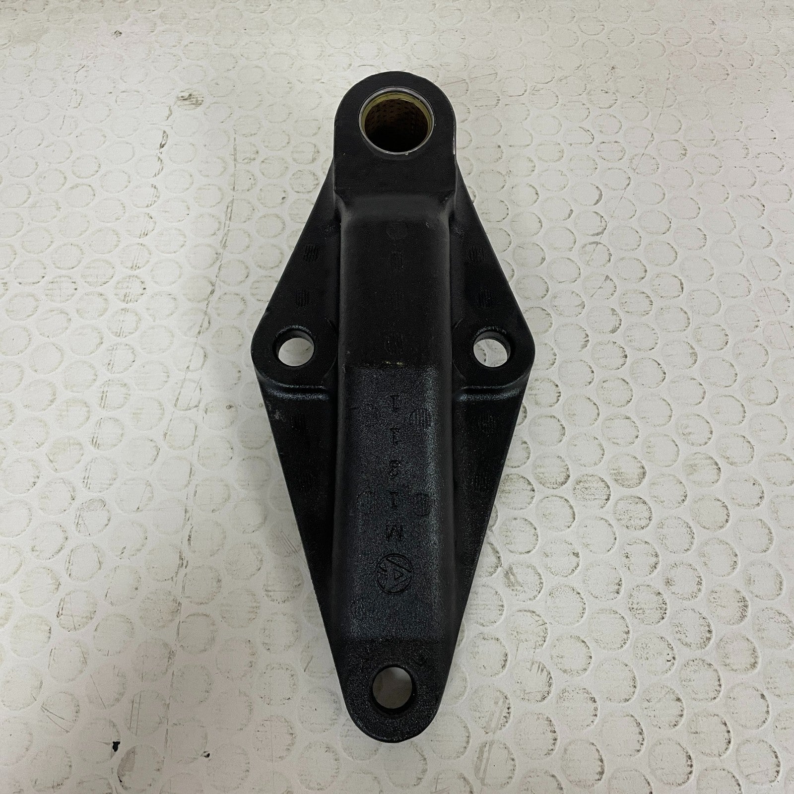 Automann Heavy-Duty Aluminum Leaf Spring Hanger Rear Front Peterbilt Model M1811