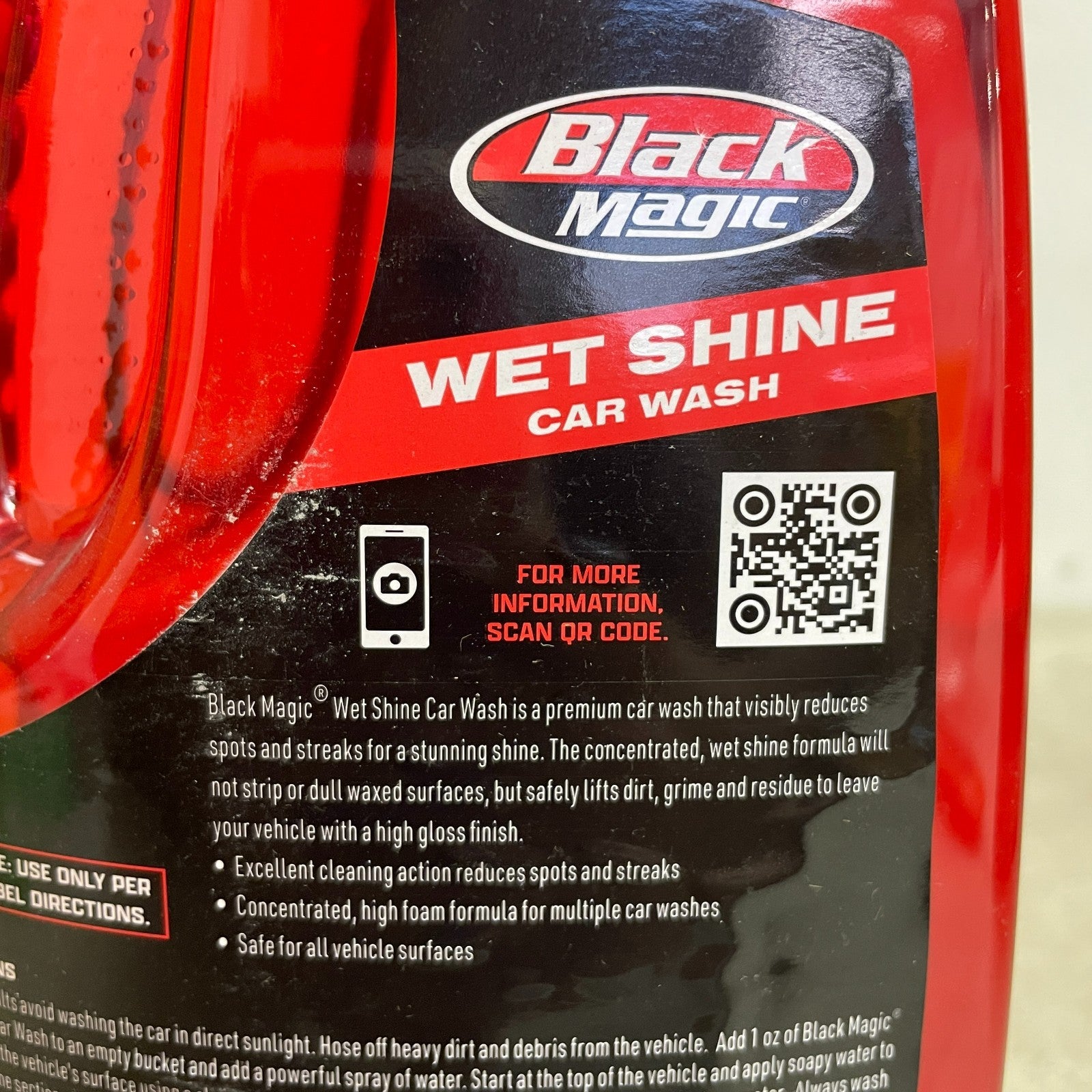 Black Magic Wet Shine Car Wash 64oz 1/2 Gallon Plastic Bottle – Model 120064