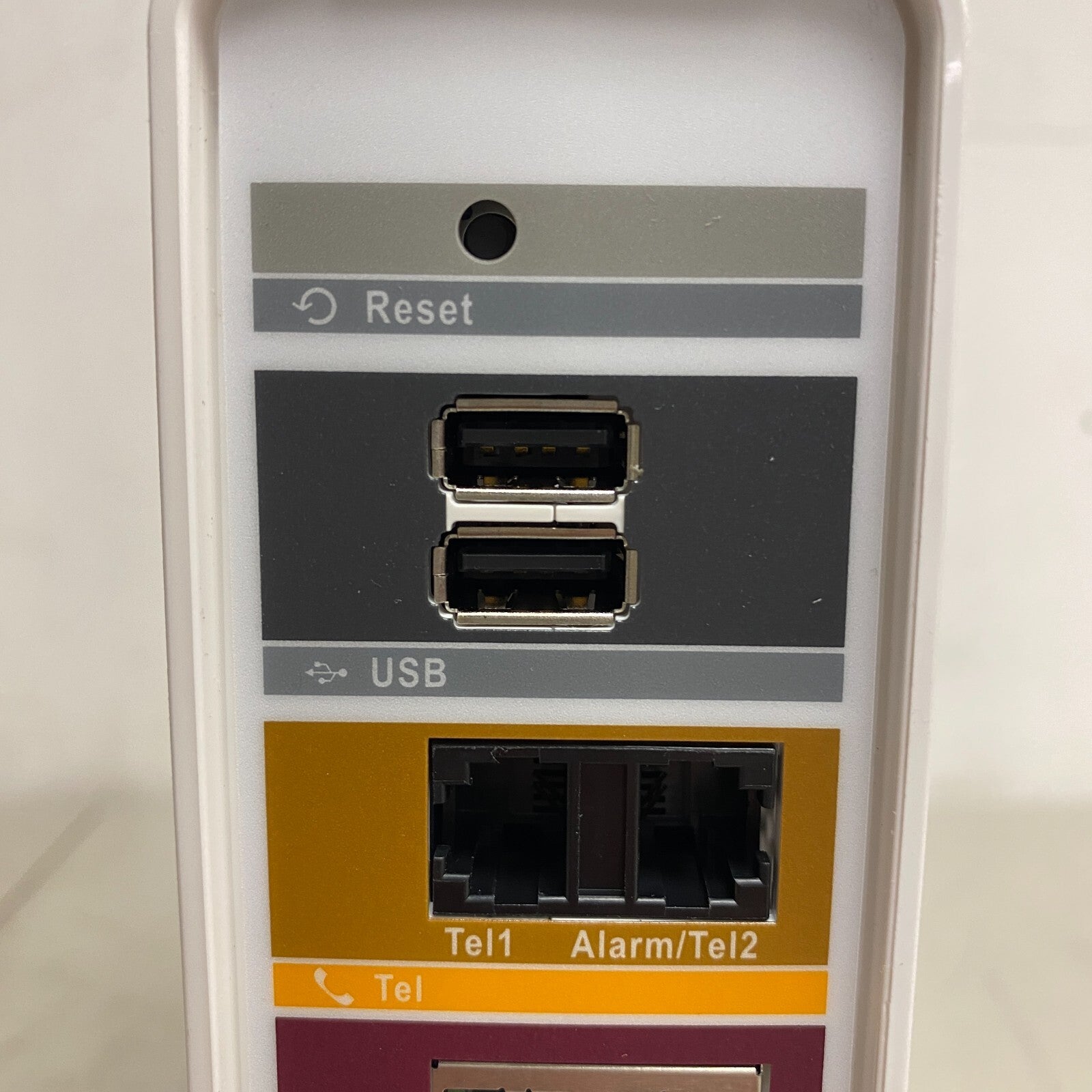 Arris SurfBoard SVG2482AC White DOCSIS Internet WiFi & Voice Modem 960Mbps