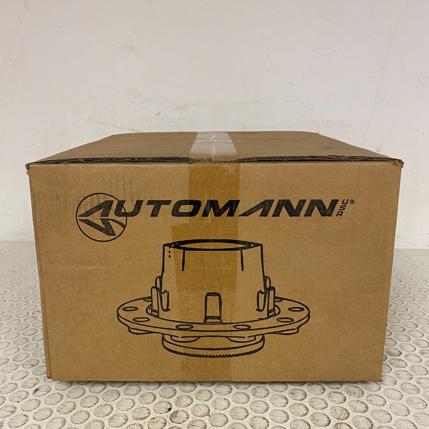 Automann Outboard Mount Hub Assembly w/ Studs 150.T1101.S2 for Truck Axles