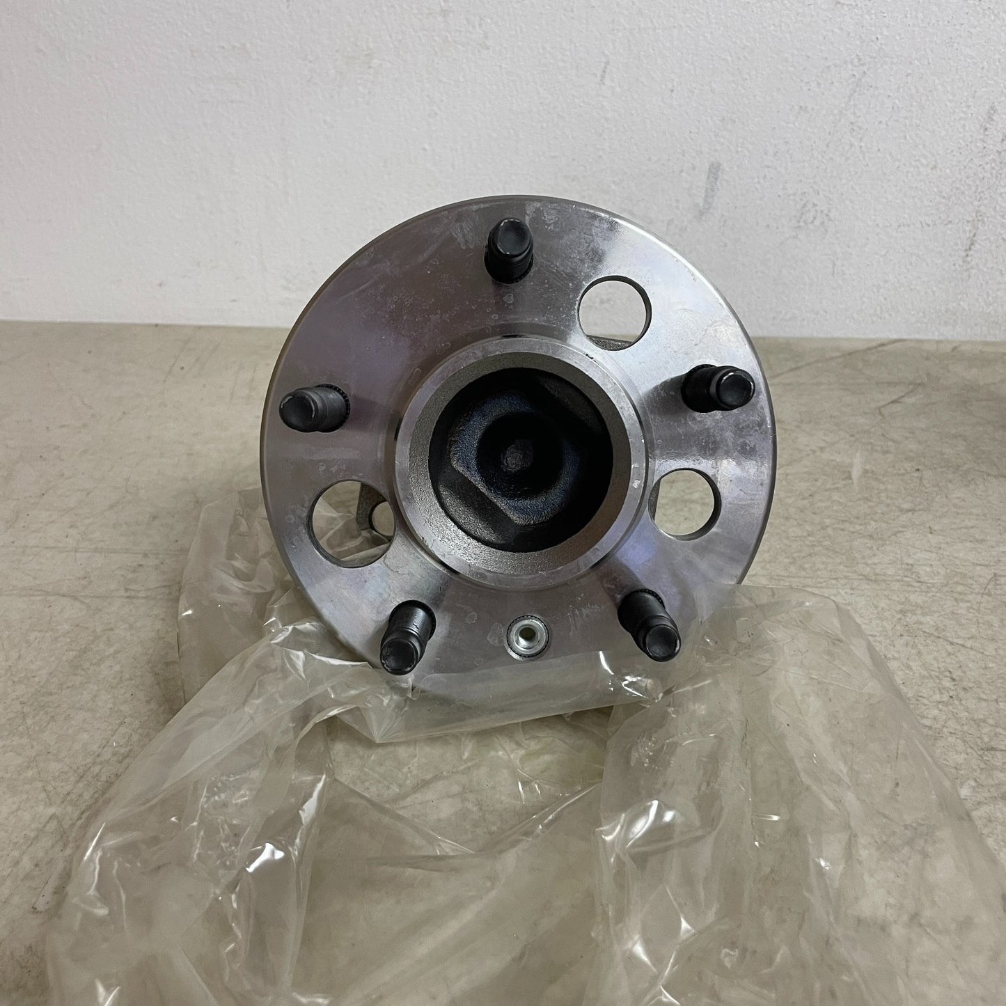 DriveWorks Wheel Hub & Bearing Assembly Rear Steel NT512237