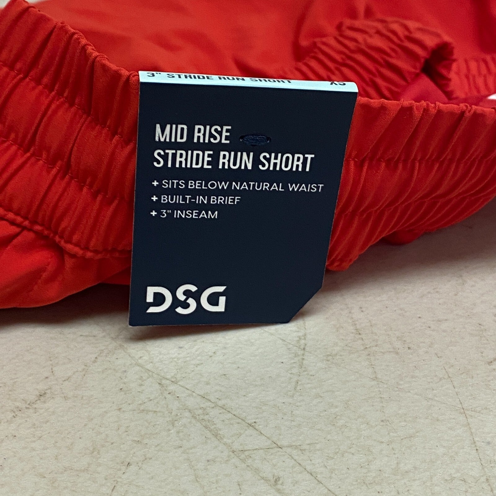 DSG Women's Mid Rise Stride Run Short Red Spark Pull On DAW39320AZ BRAND NEW