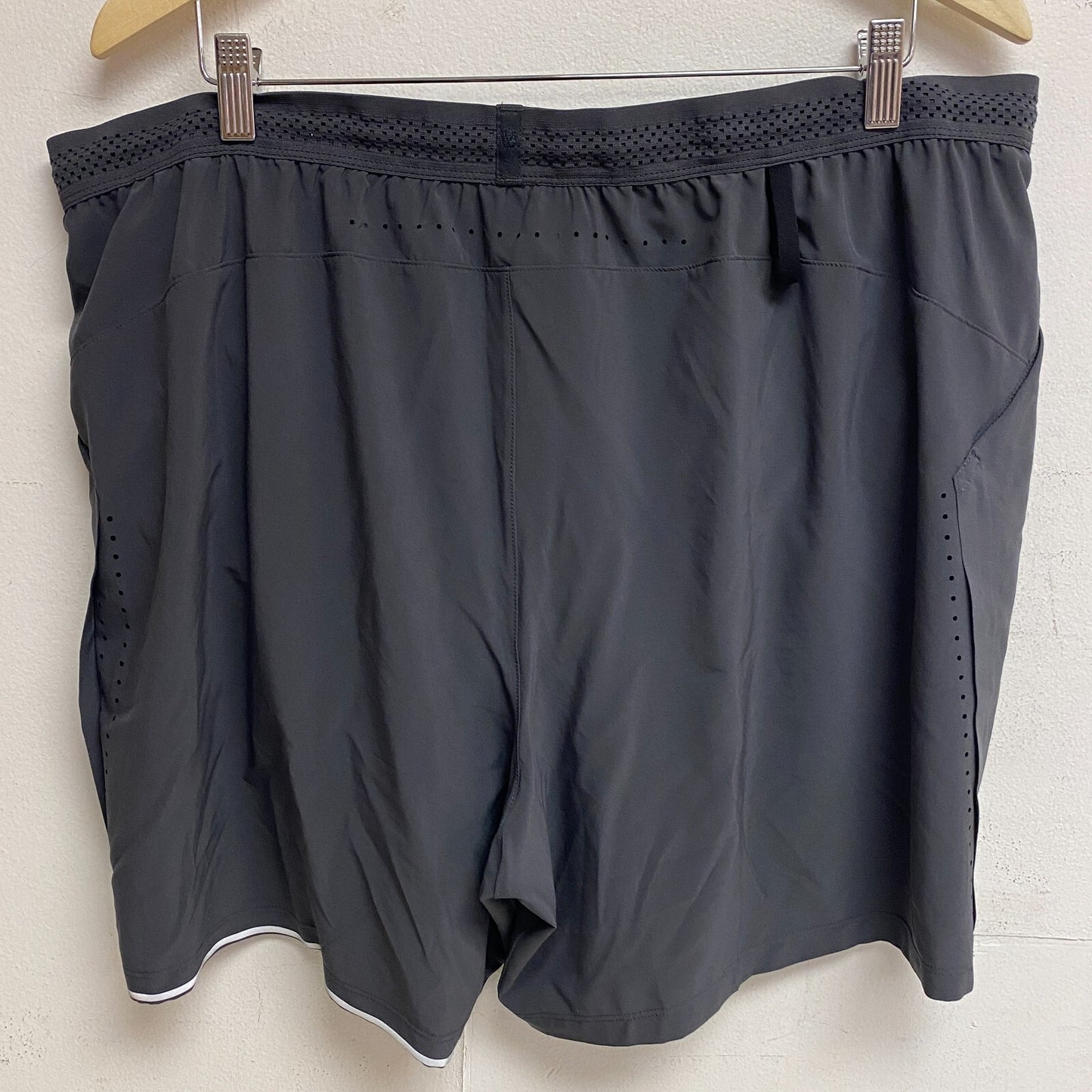 VRST Men's Enthusiast 7" Run Relaxed Fit Shorts Graphic Charocoal MAX200441N New
