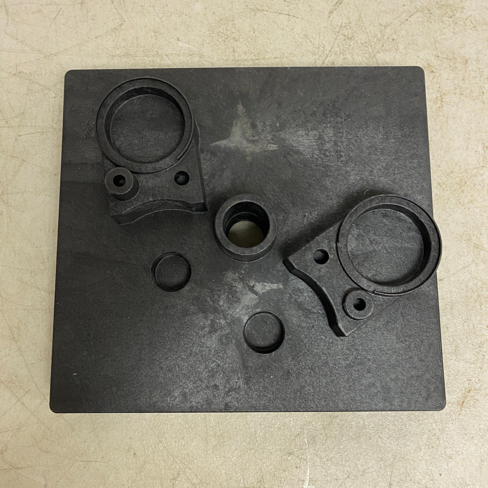 Rotunda Assembly Table DPS6 (2 of 5 Parts) 307-680/1