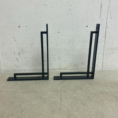 Signature Hardware Harridge Cast Iron 9" Shelf Bracket - Black Powder Coat