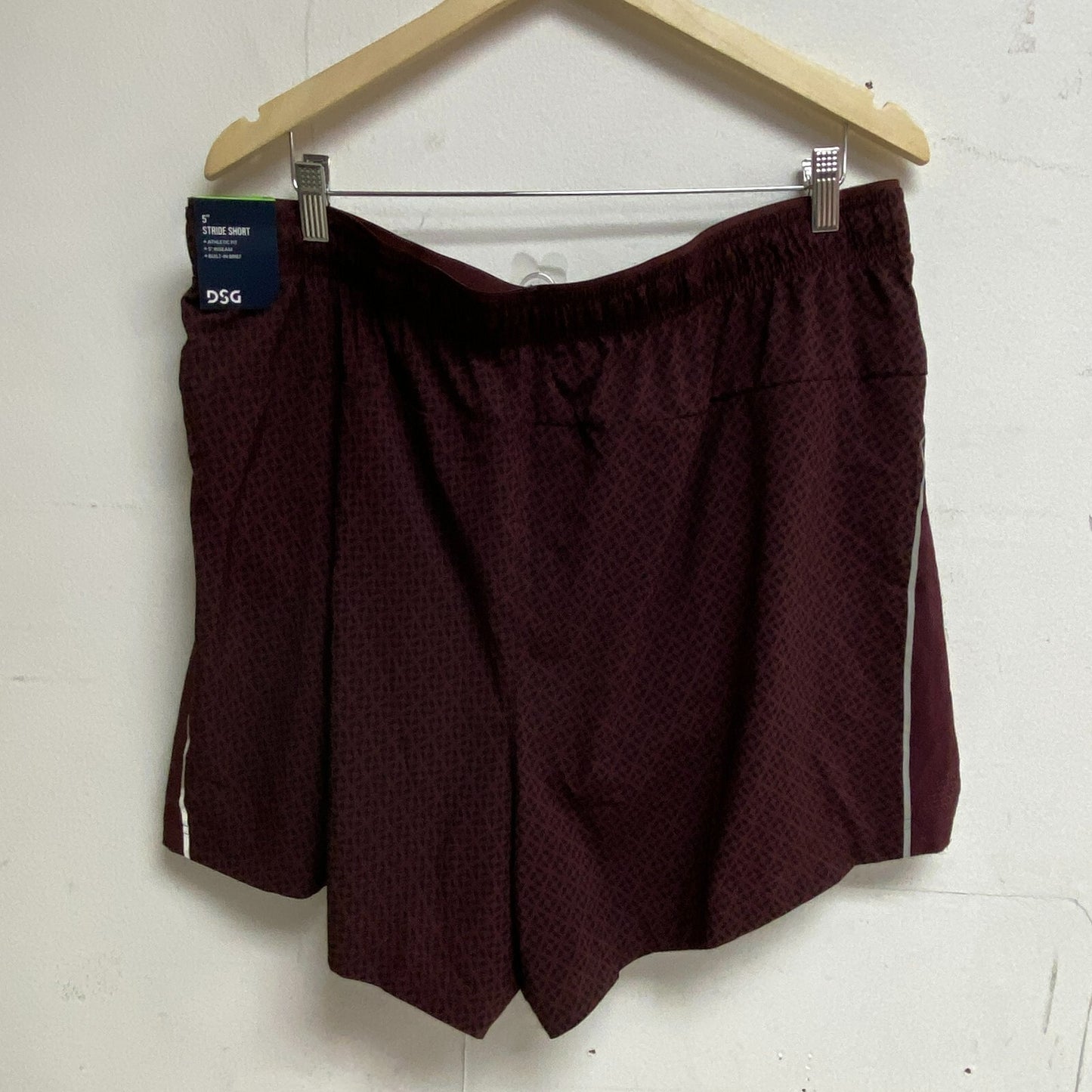 DSG Men's 5" Team Burgundy Geo Run Shorts Stylish Trendy DAM12203PRT