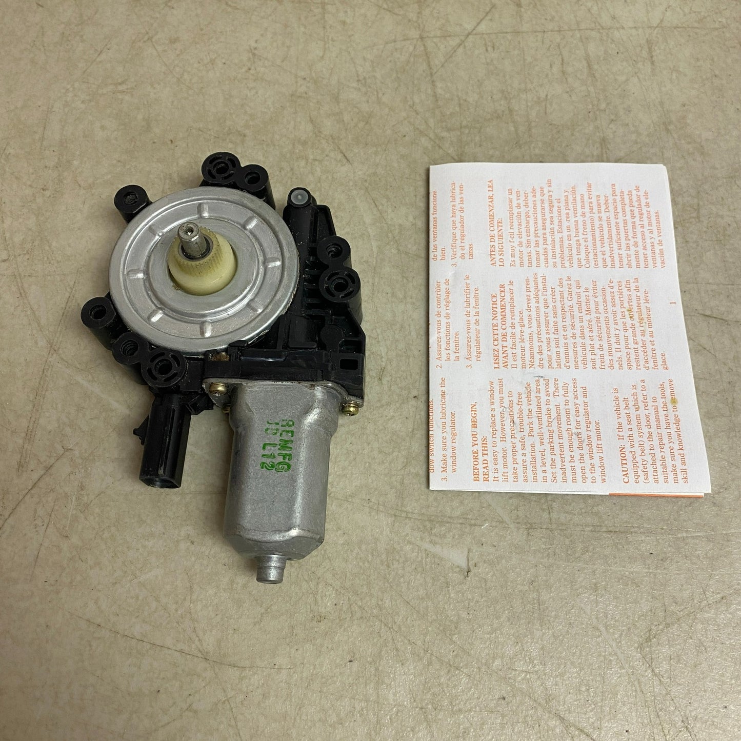 CARQUEST Reman Power Window Lift Motor Front Black 42‑631