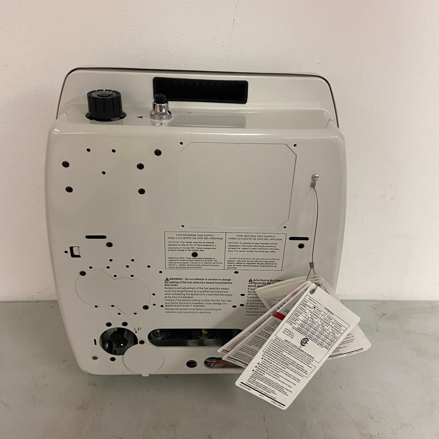 Master Forge Indoor/Garage 10,000-BTU Vent-Free Wall Heater Blue Flame