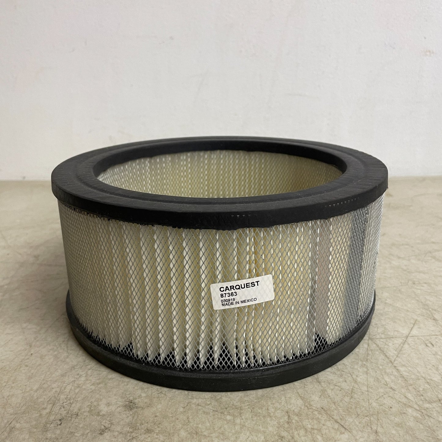 Carquest 87363 Round Axial-Seal Engine Air Filter