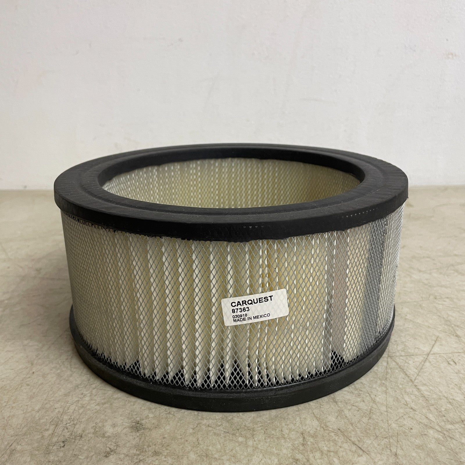 Carquest 87363 Round Axial-Seal Engine Air Filter