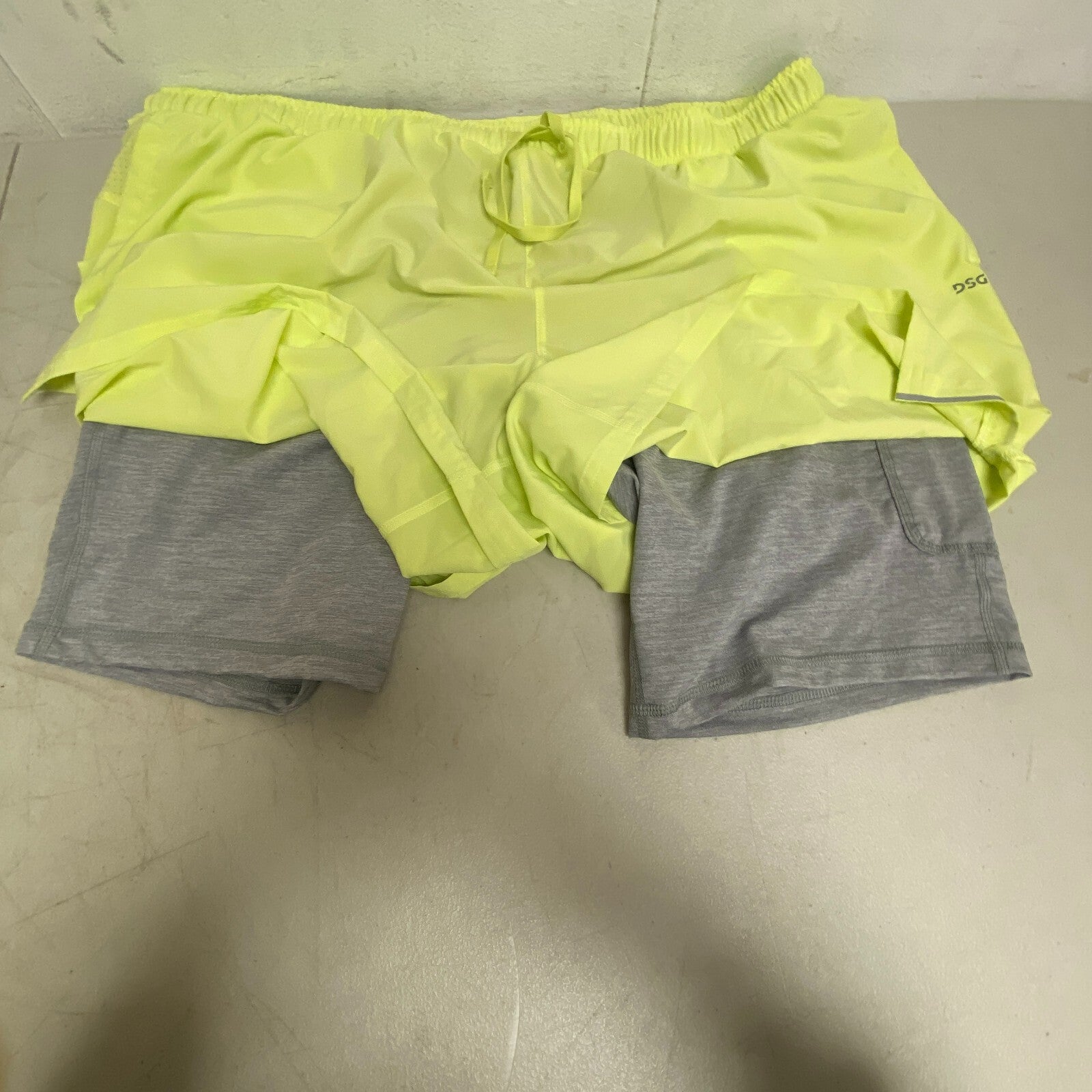 DSG Men's 7" 2-in-1 Stride Run Shorts Fresh Lime/Light Charcoal DAM12208HL