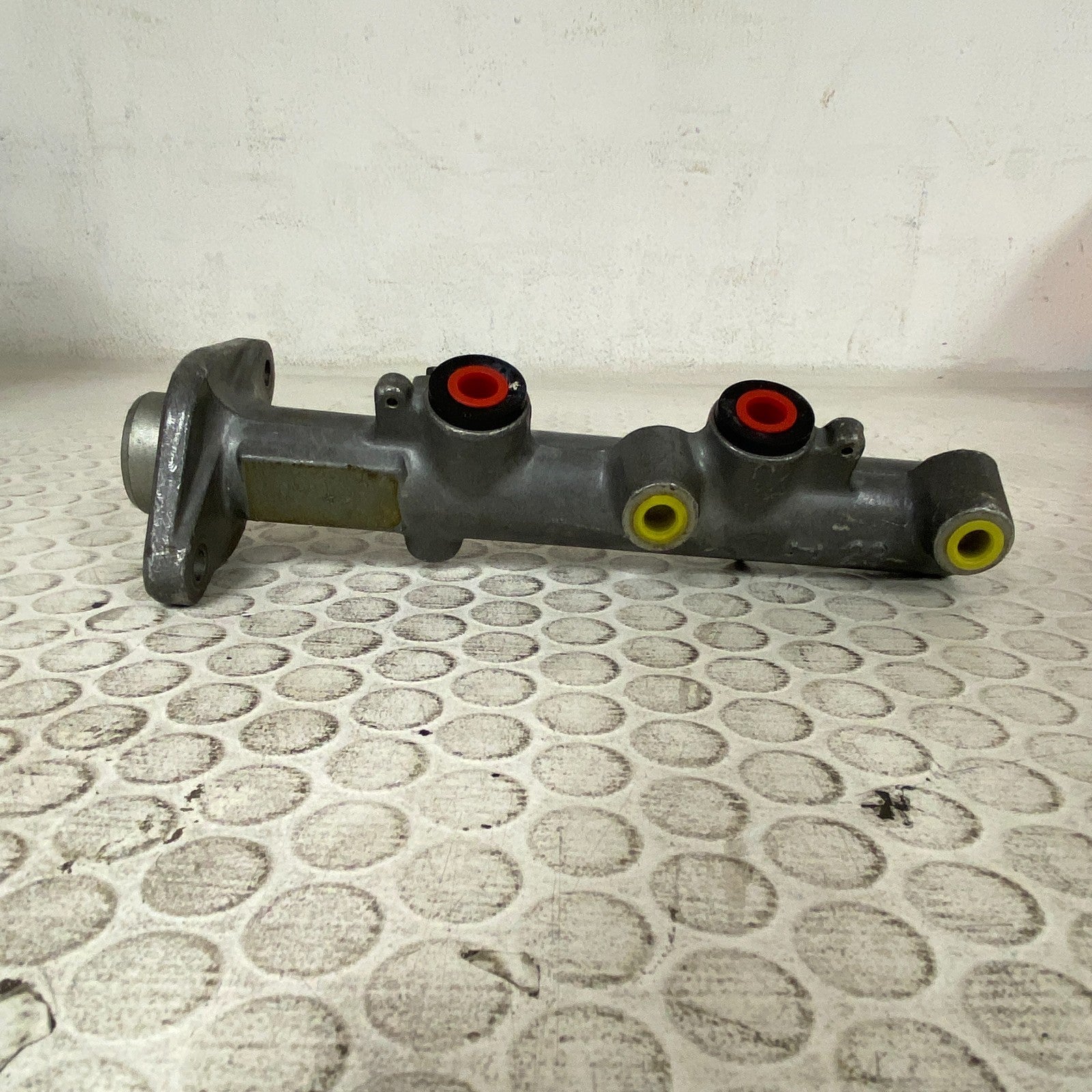 Wagner R131965 Brake Master Cylinder 1988-1991 Chevrolet C1500