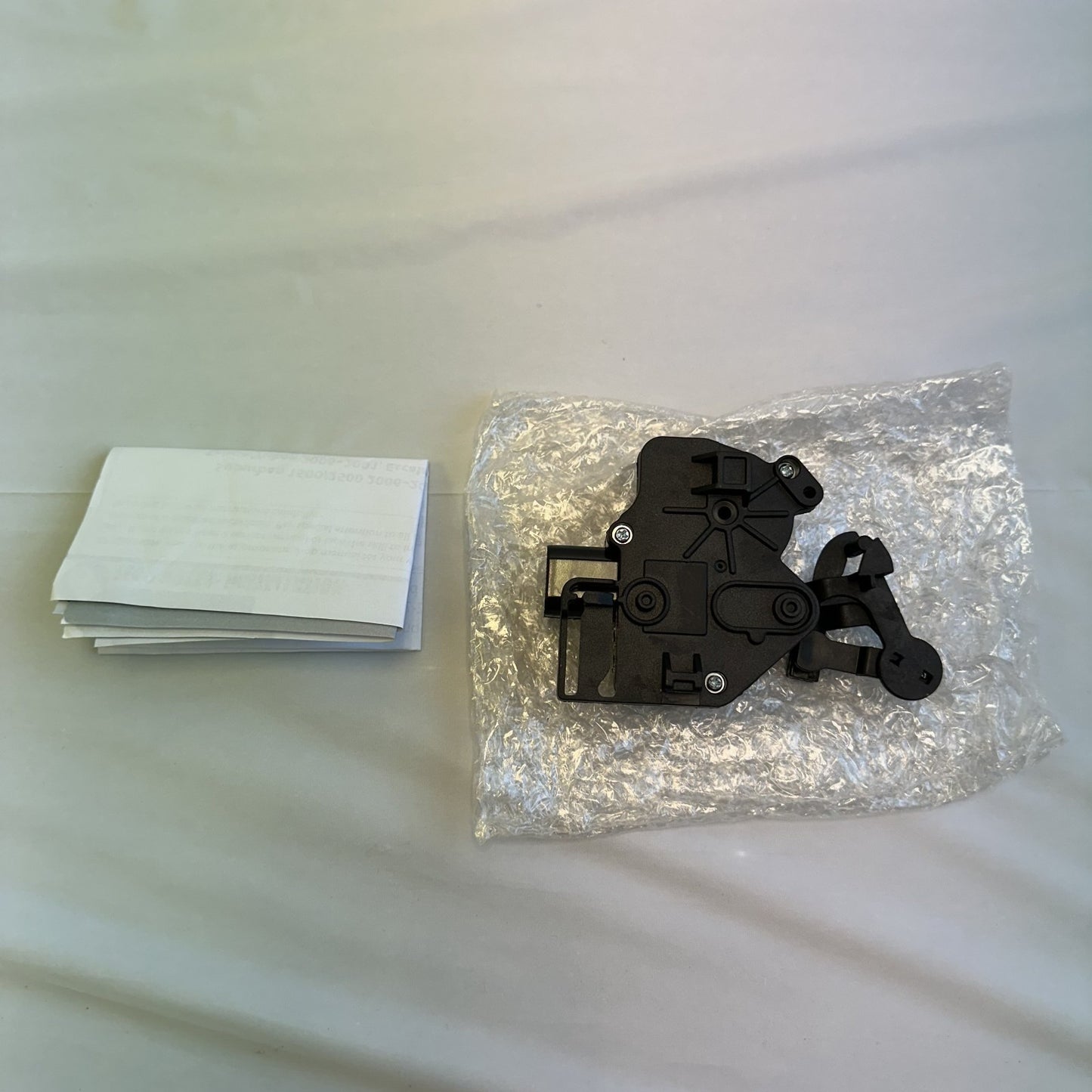 DORMAN 746-015 Rear Liftgate Lock Actuator with Latch for Chevy GMC Cadillac