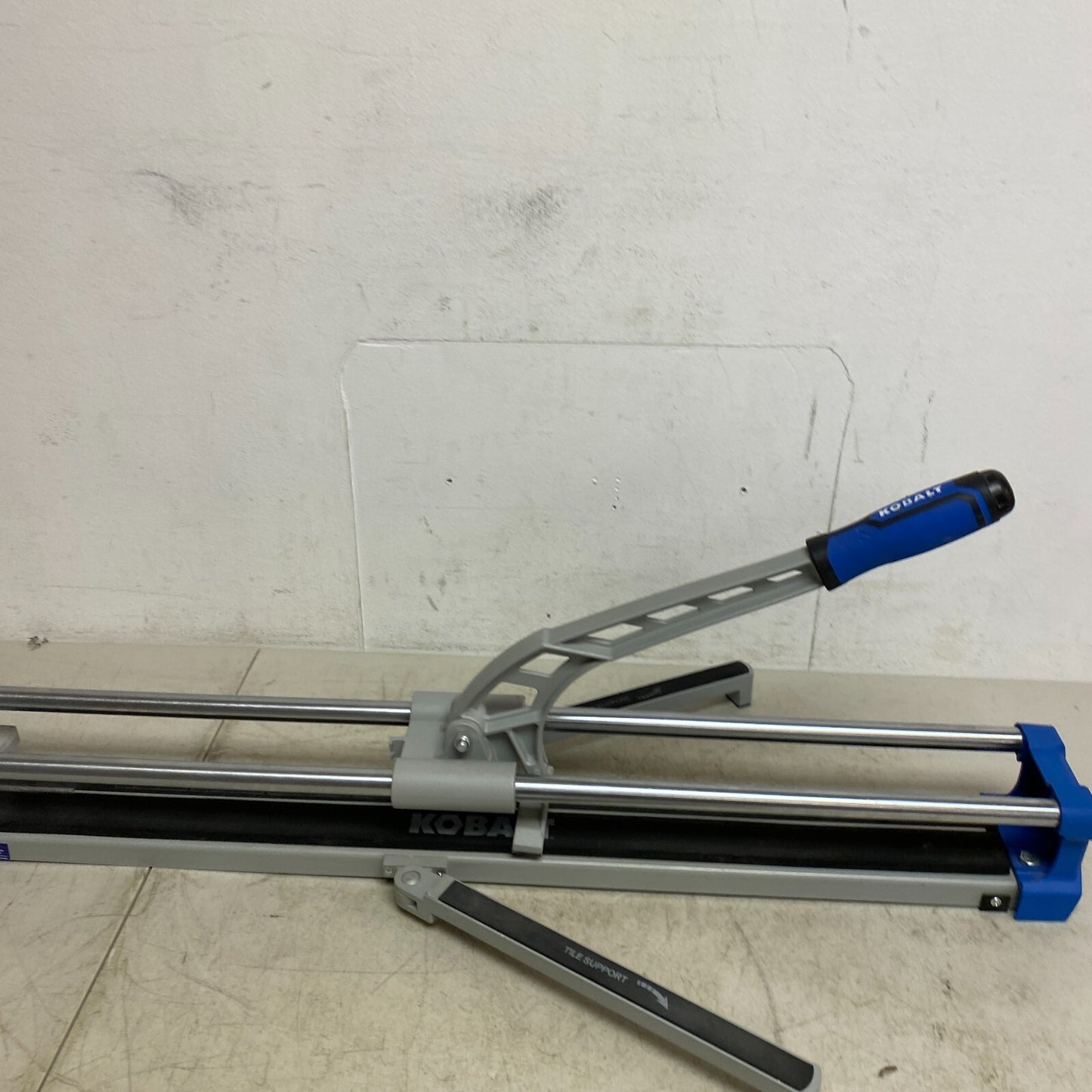 Kobalt 30 inch Tile Cutter 7/8 Cutting Wheel Up to 1/2 inch Thickness