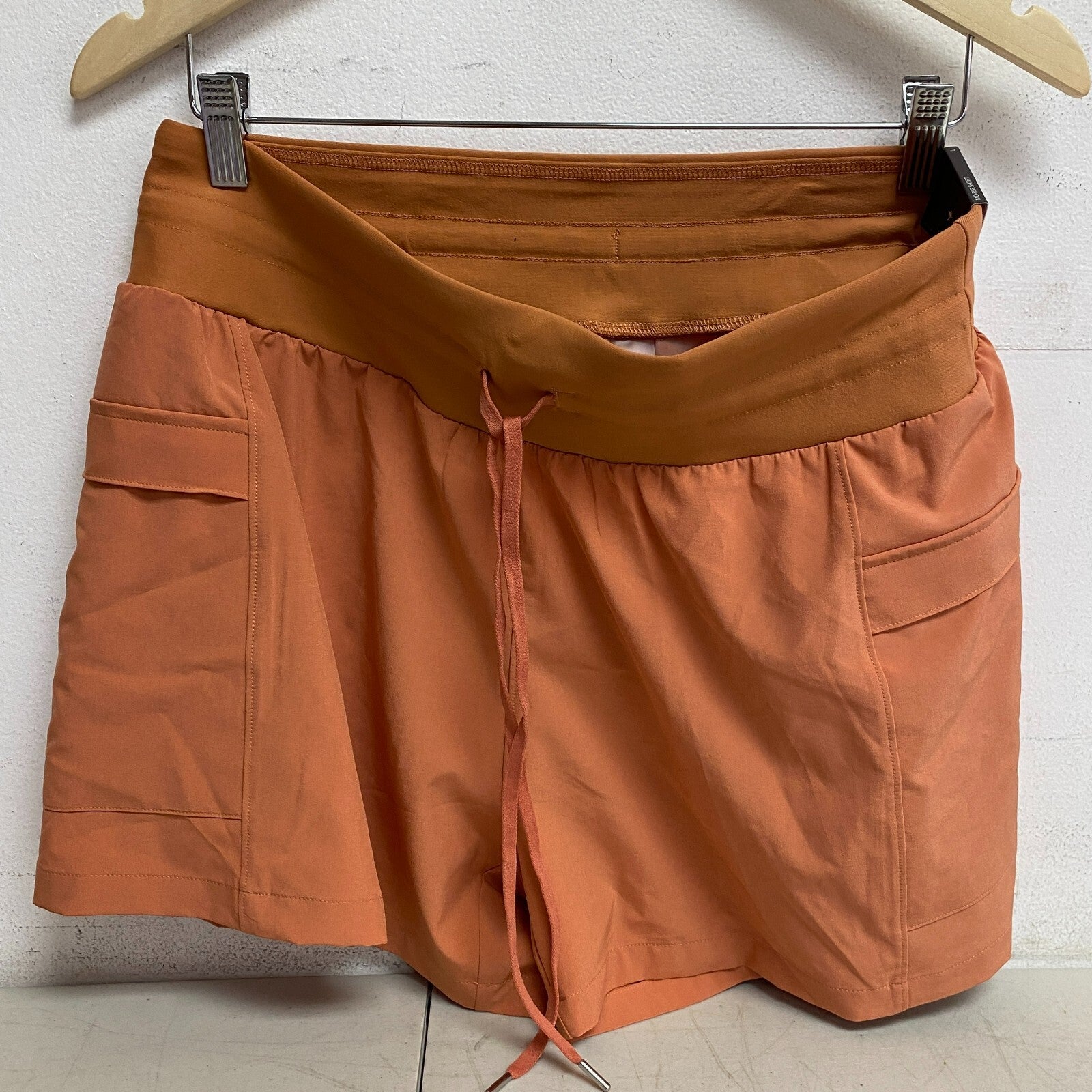 CALIA Women's 4 in Truelight Apricot Aura Cargo MID RISE Short WAX12390