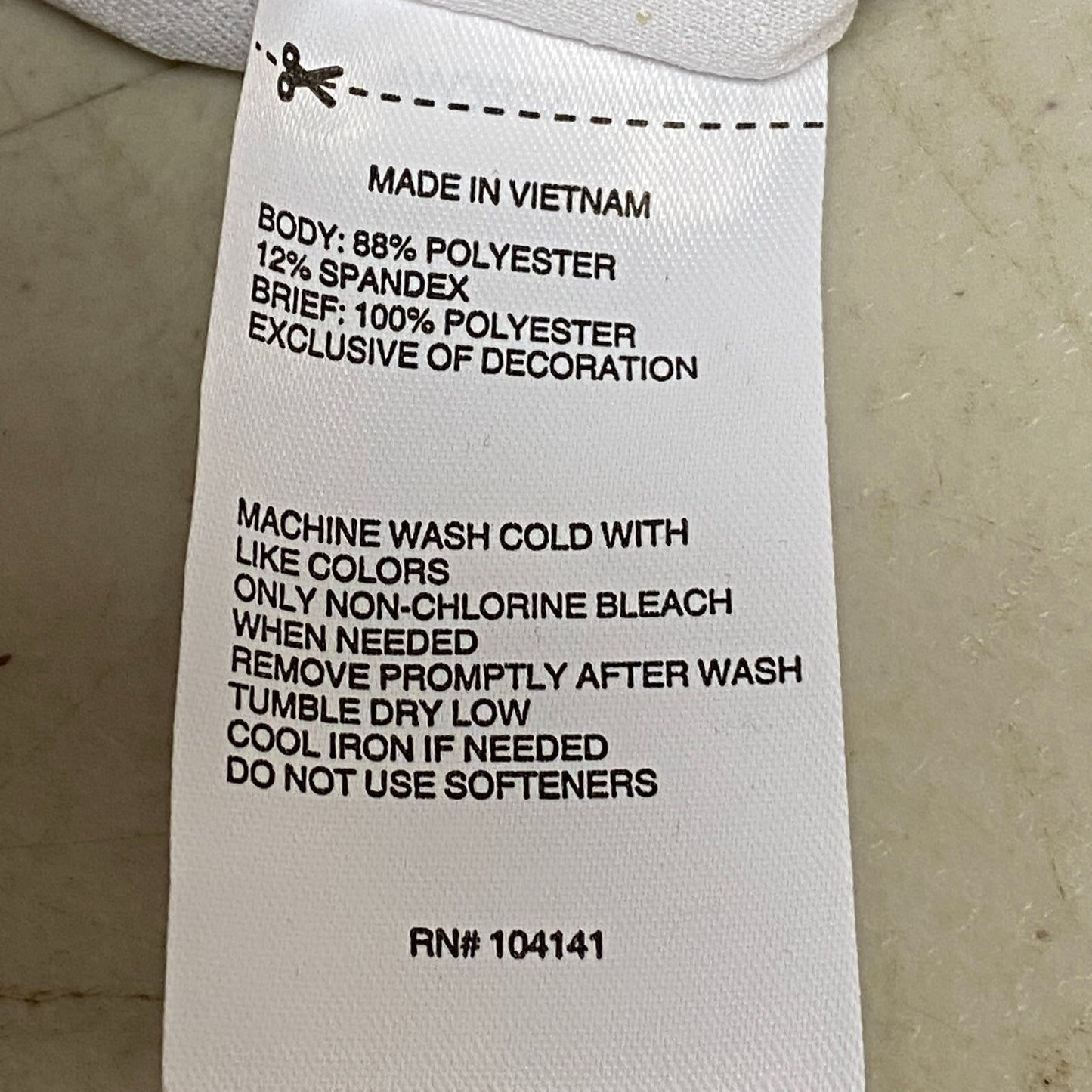 DSG Womens 3 in Performance Stride Short Pure White Heather DAW39320APRT