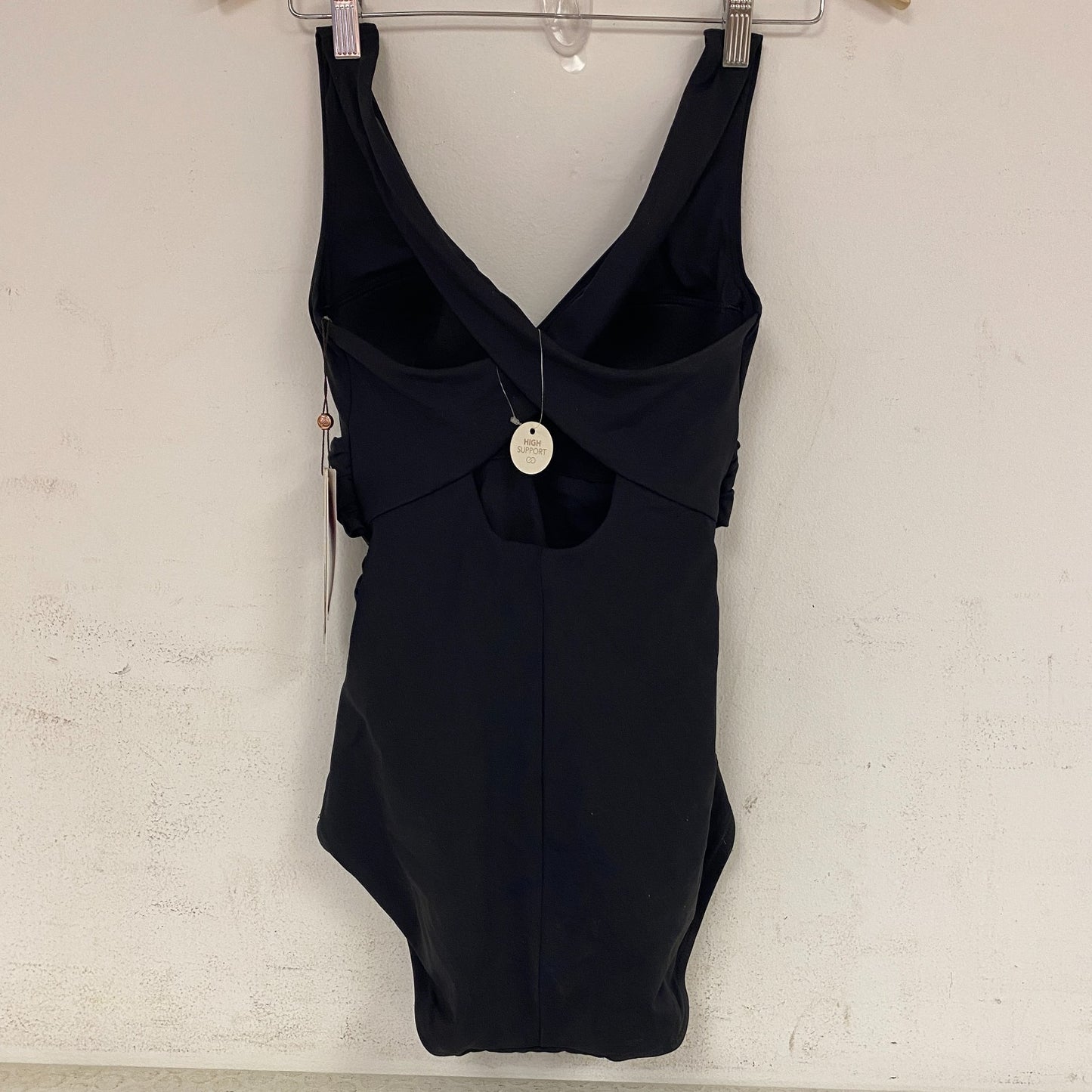 CALIA Womenâs Seamed Power Sculpt One Piece Swimsuit Pure Black Size WSA22102