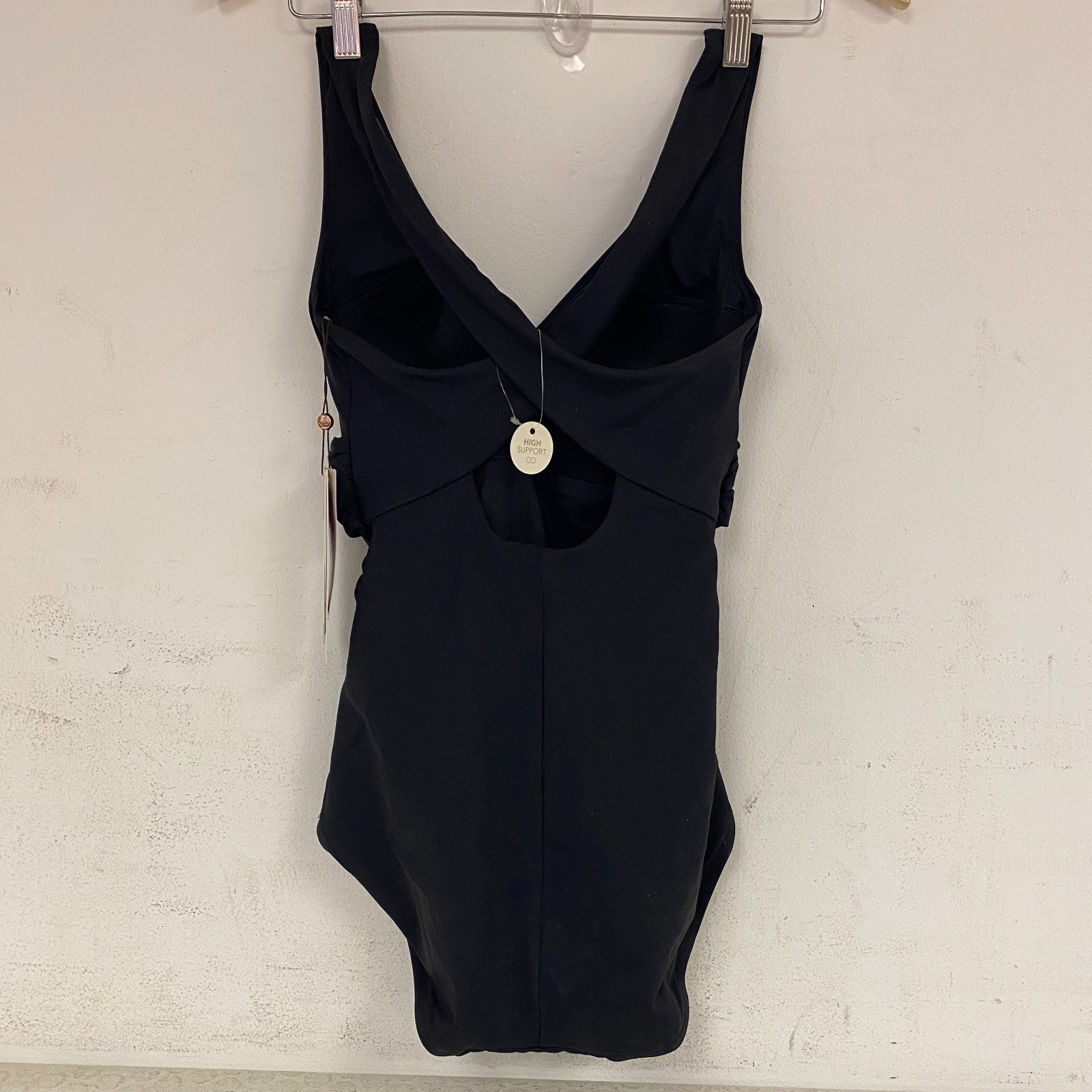 CALIA Womenâs Seamed Power Sculpt One Piece Swimsuit Pure Black Size WSA22102