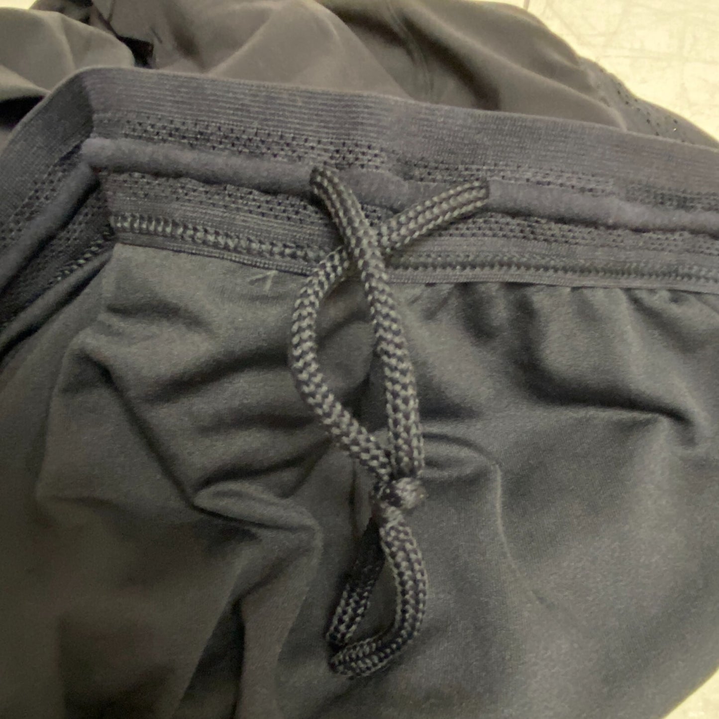 VRST Men's 5" Relaxed Fit Enthusiast Lined Run Short  Pure Black MAX100420