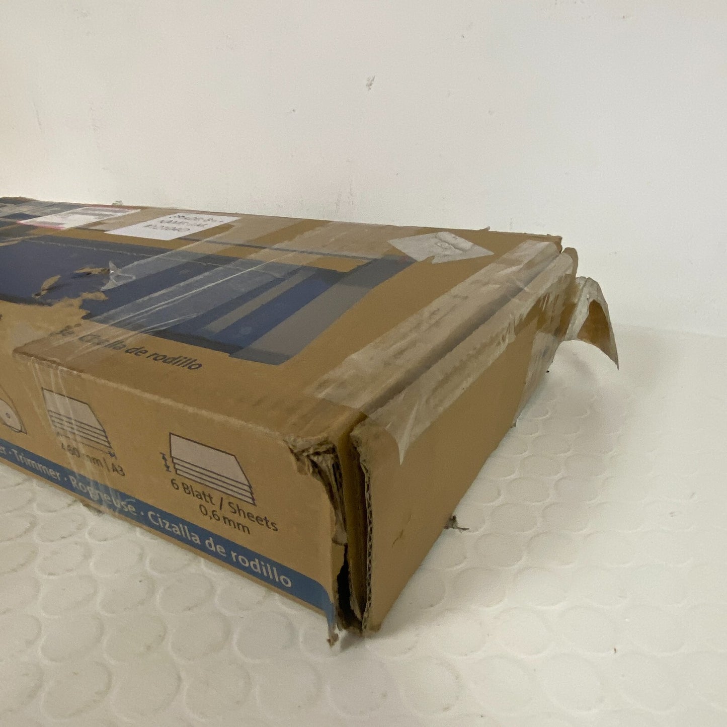 Dahle 508 Personal Rotary Trimmer 18″ Cut Length Self-Sharpening Auto Clamp