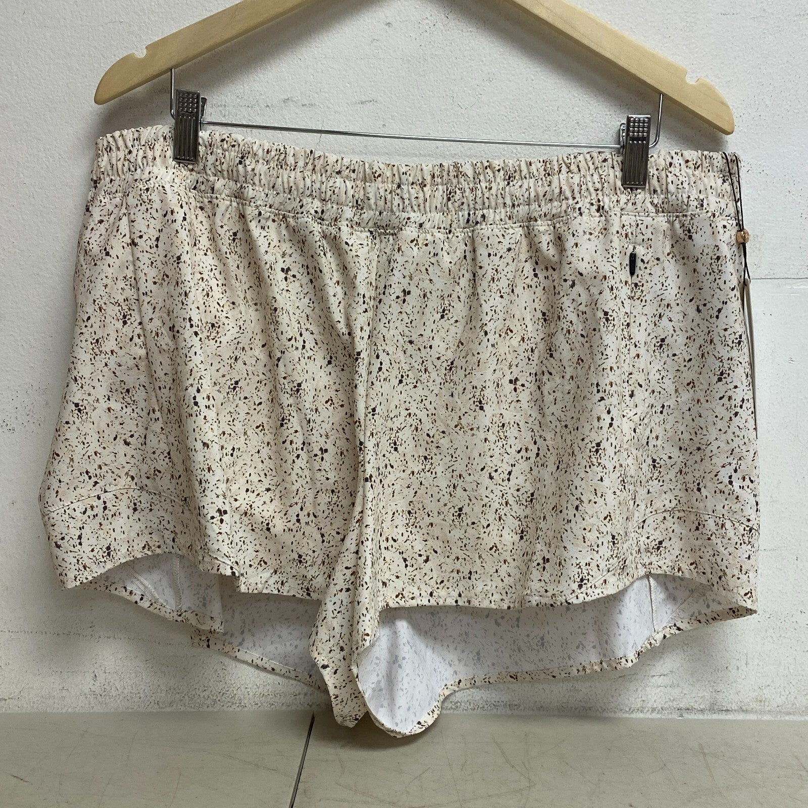 Calia Women's Mid Rise Infinity Run Shorts Freckle Dot Unbleached WAX12336PRT
