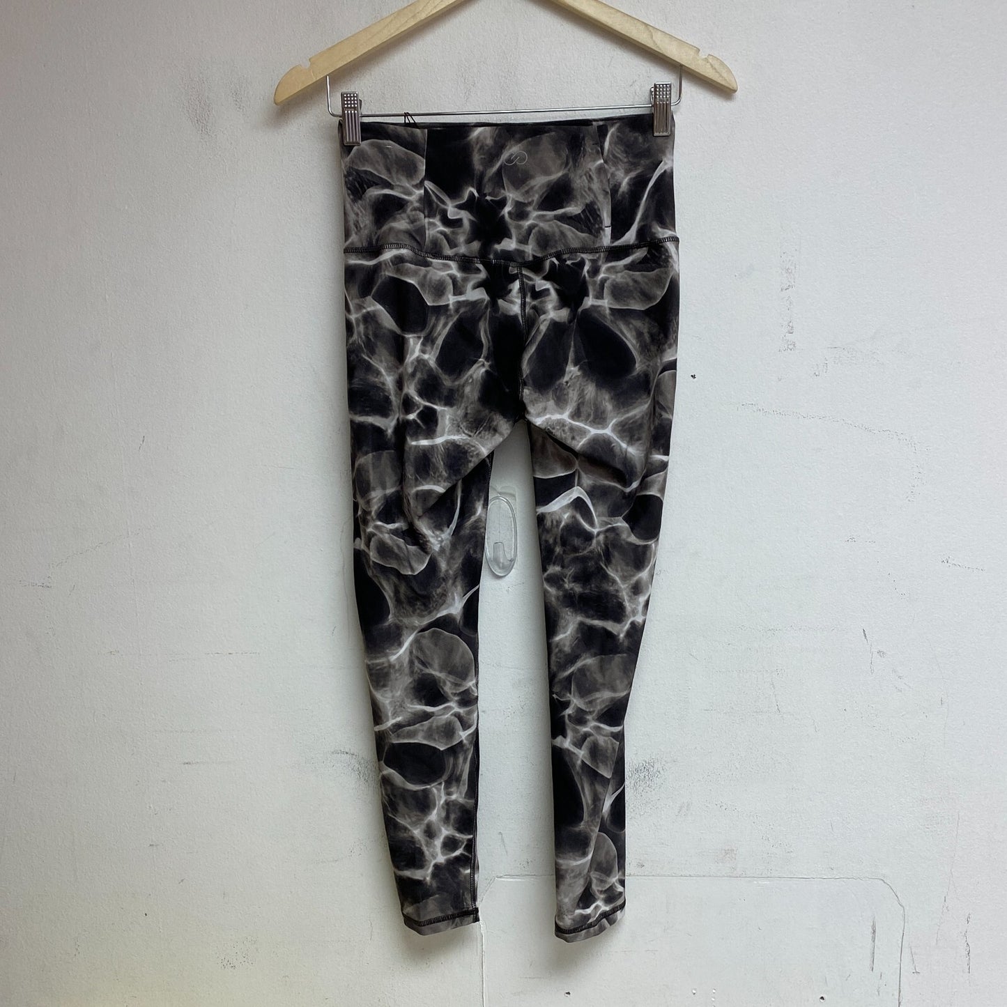 Calia Women's Core Essential 7/8 Floral Leggings Aquatic Gray WAX32236PRT New