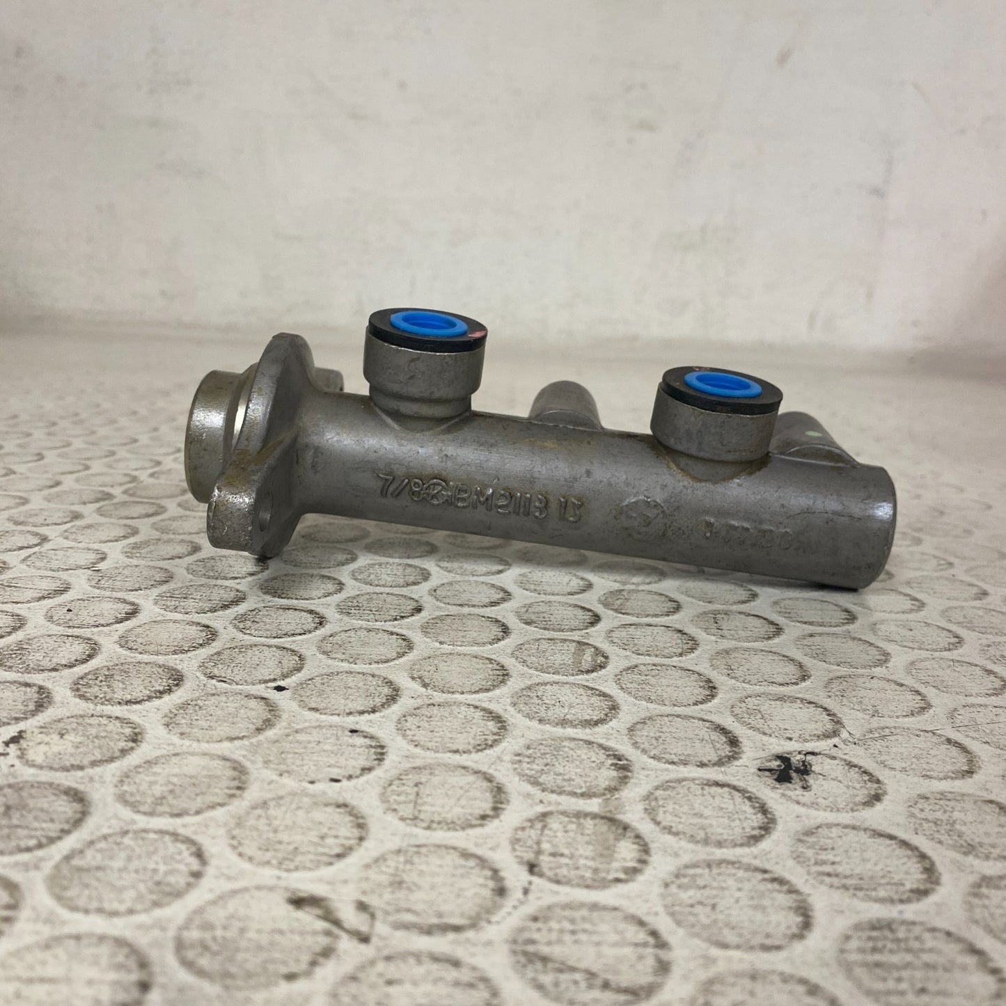Wagner R122601 Brake Master Cylinder 1975-1978 Chrysler Cordoba