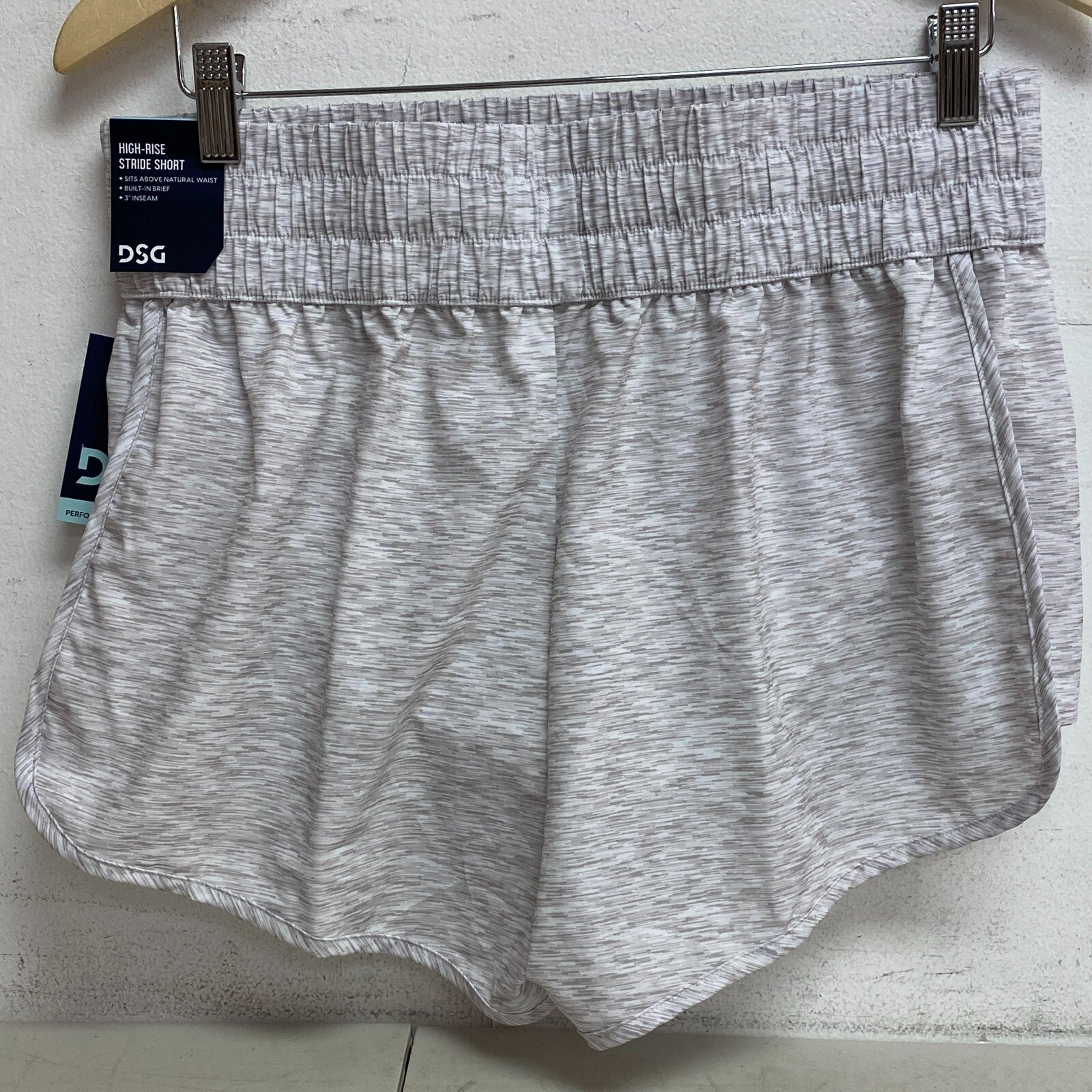 DSG Women's 3â Medium High Rise Heather Texture White Stride Shorts DAW12327PR