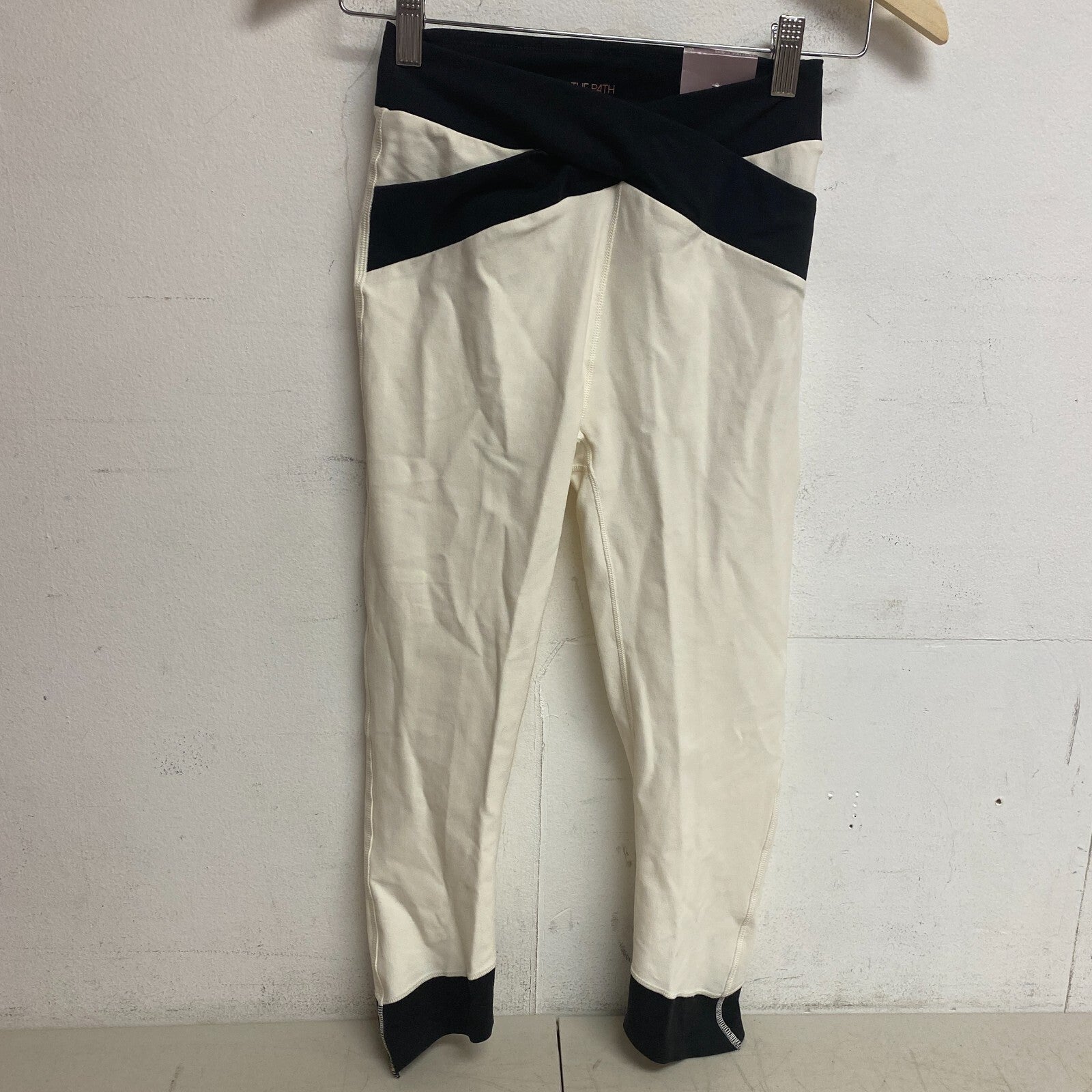 Calia Womens Essntials Cross Capri Unbleached WAX12284X BRAND NEW