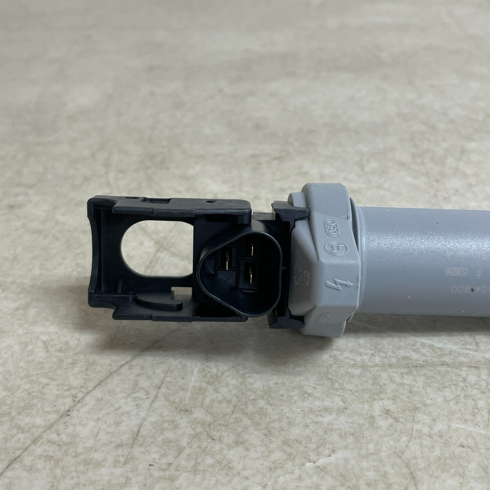 BOSCH 0221504800 Ignition Coil OE Replacement Single for BMW MINI