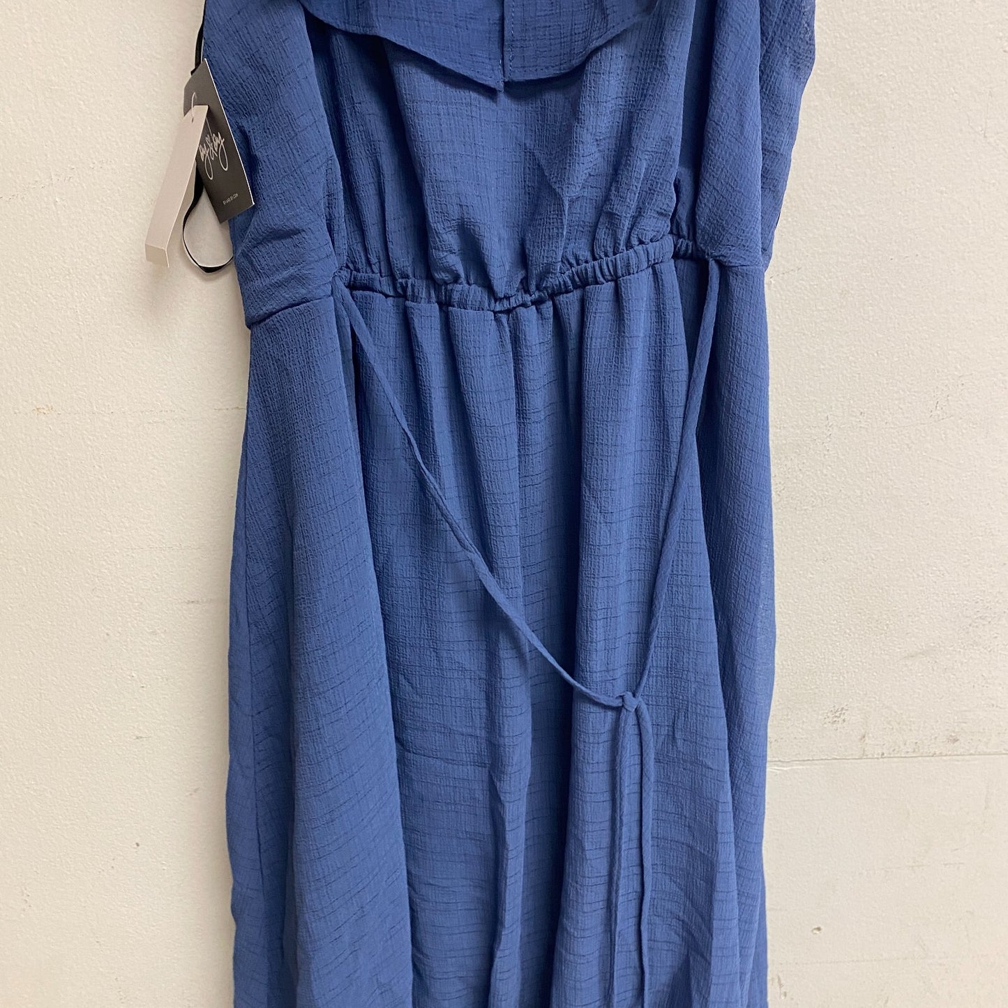 By & By Women's Casual Sheath V-Neck Ruffle Dress Size Large Color: Denim