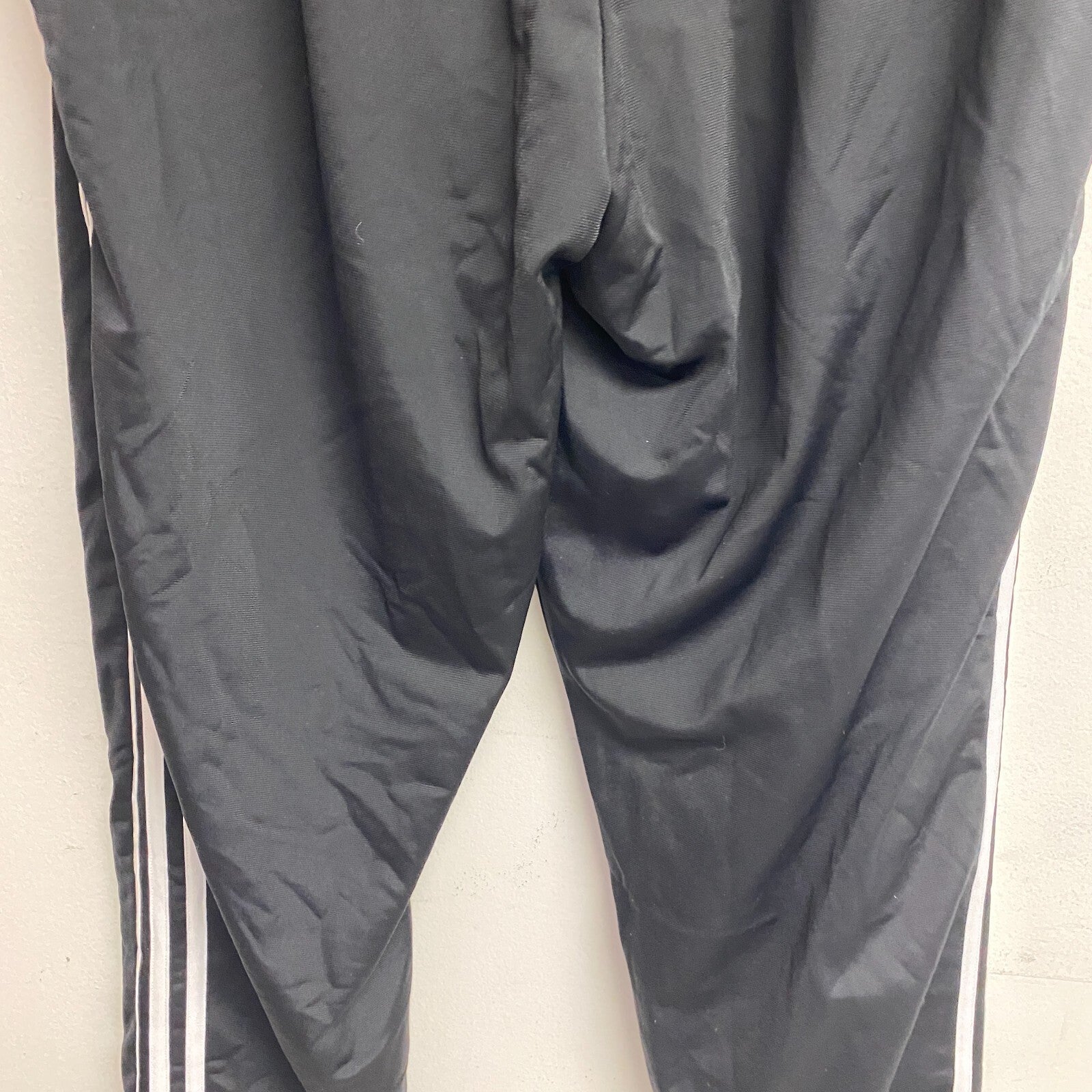 Adidas Men's Multi-sport 3 Stripe Joggers Size Extra Large Color: Black *NWT